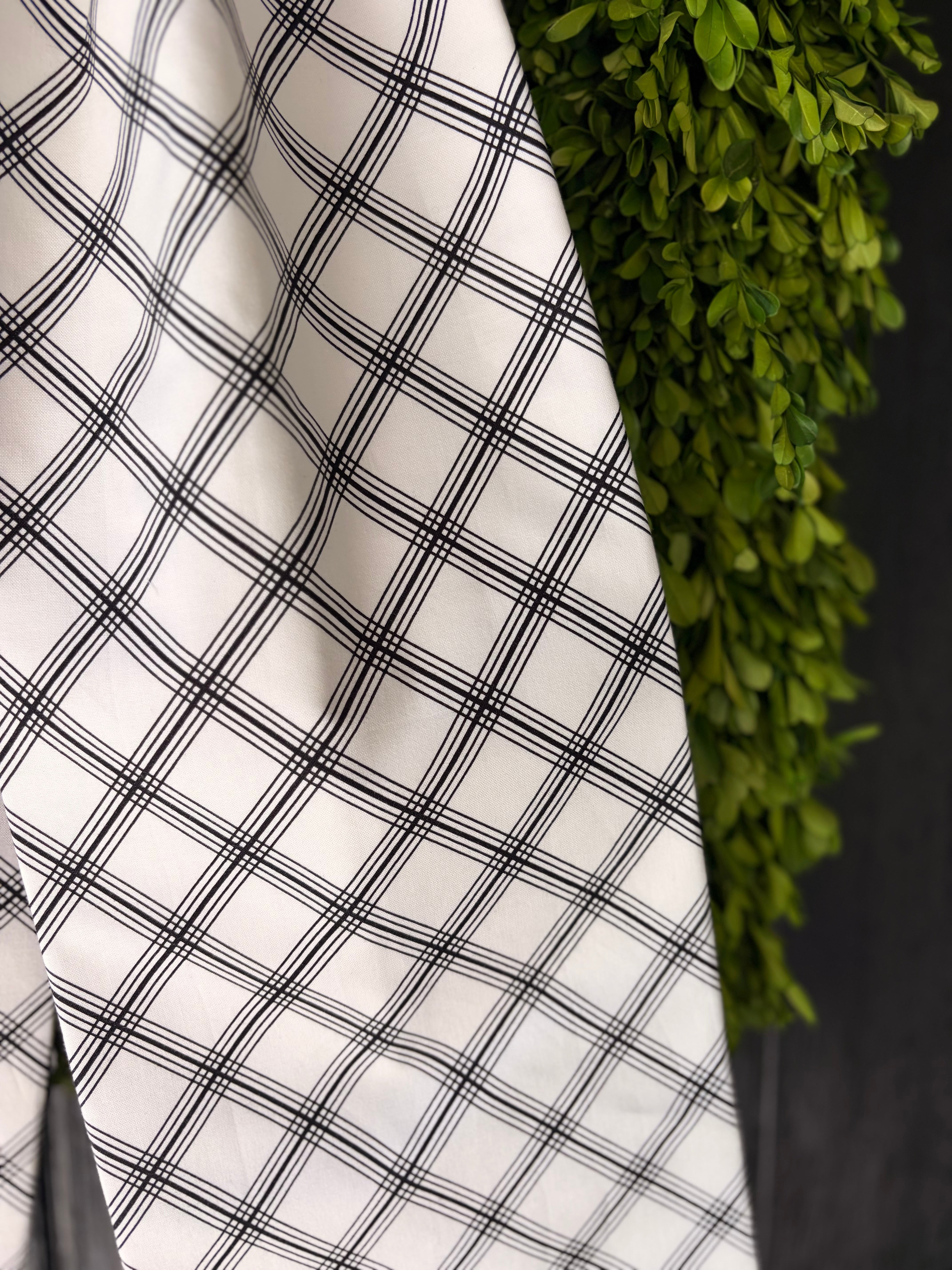 The Couture Noir et Blanc Bow