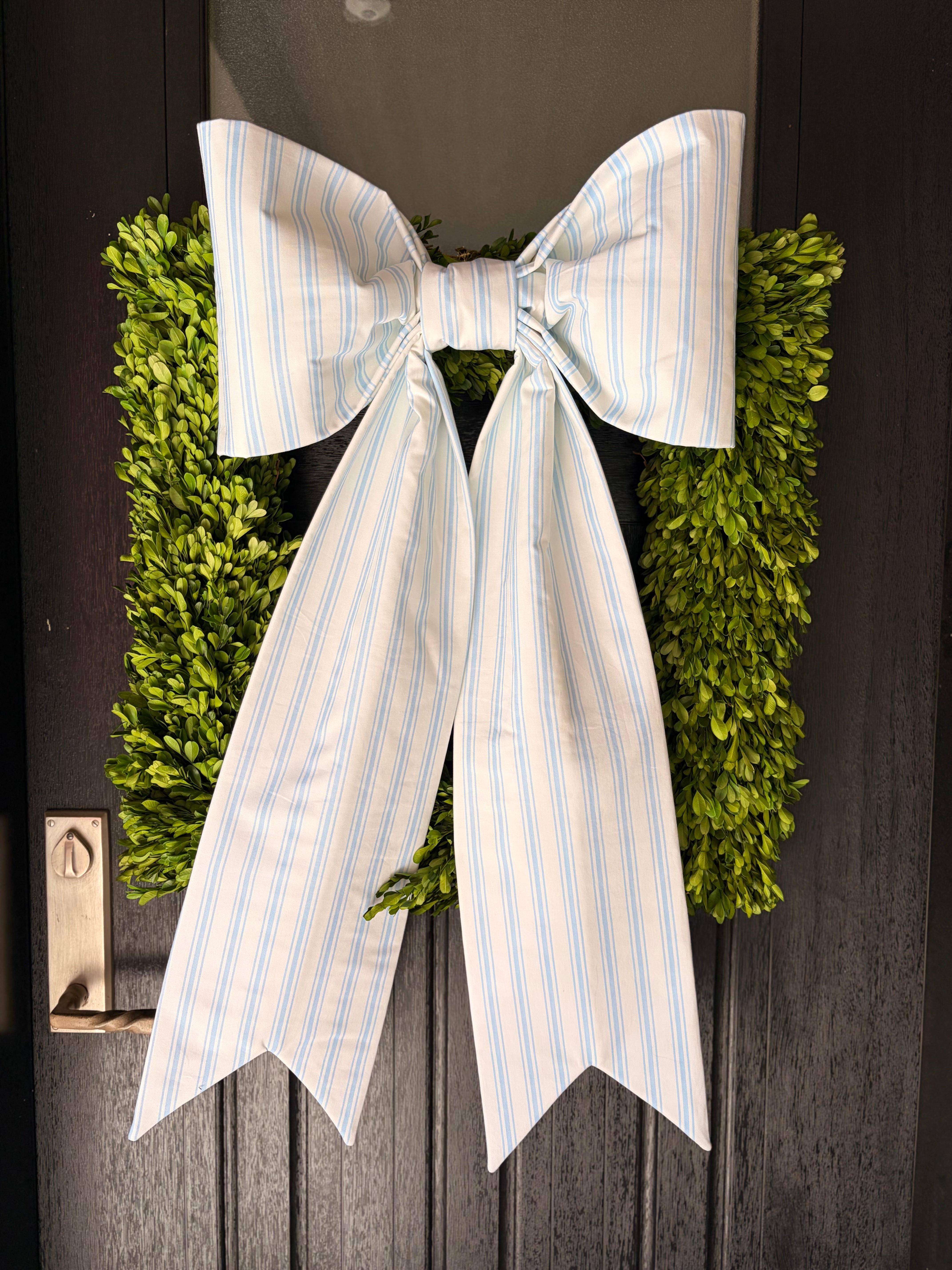 The Petit Provence Bow