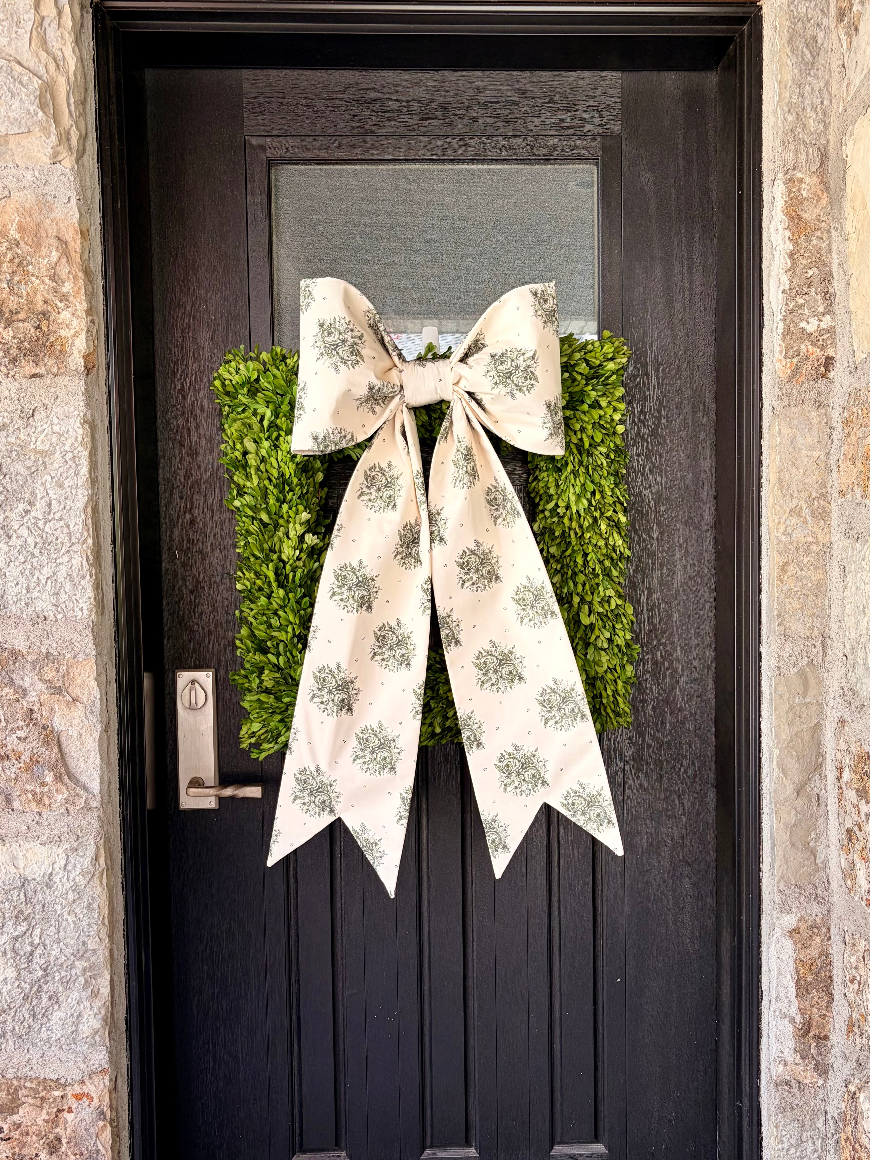 The Winter Garden Toile Bow