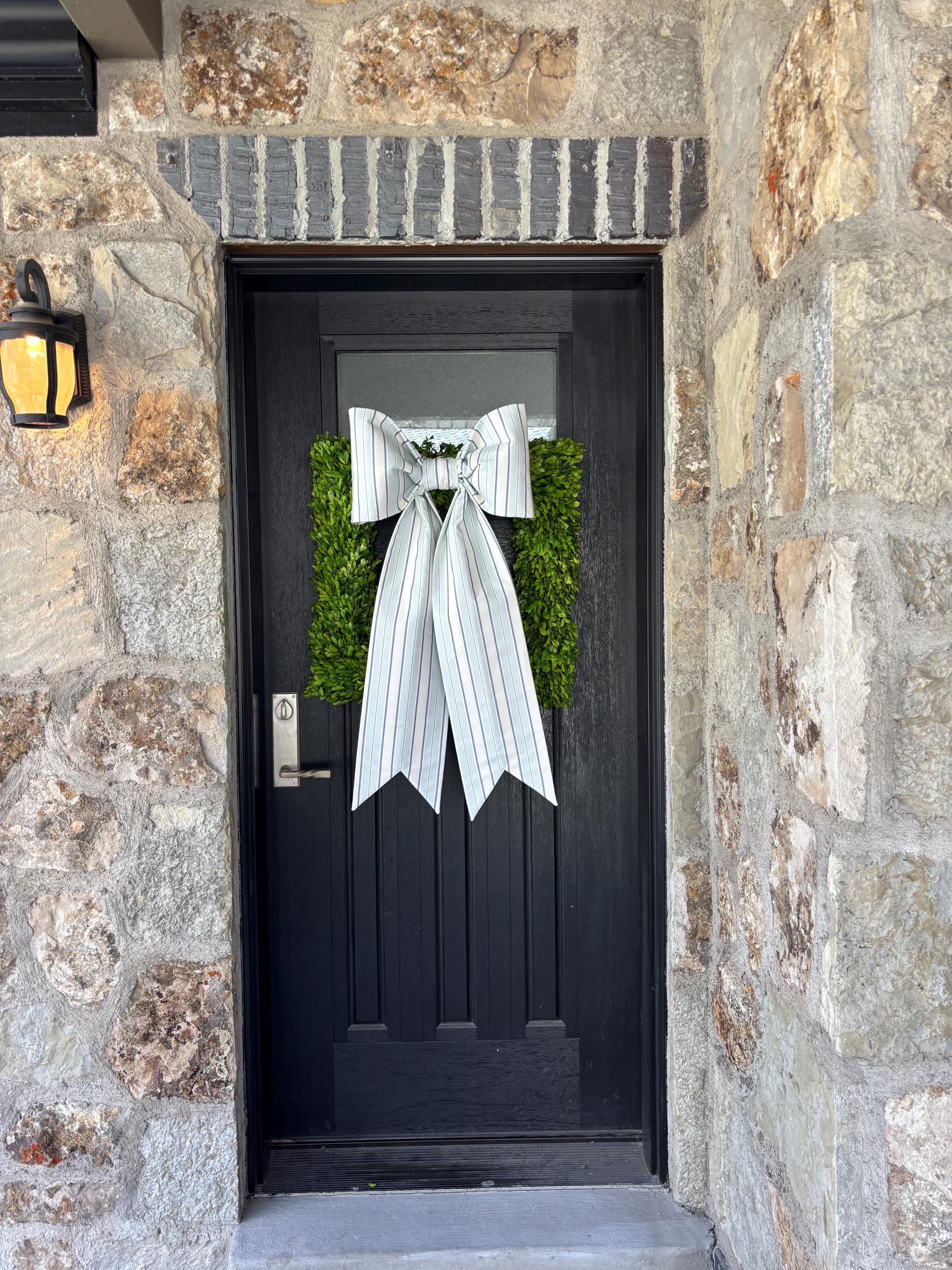 Summers in the Hamptons Bow