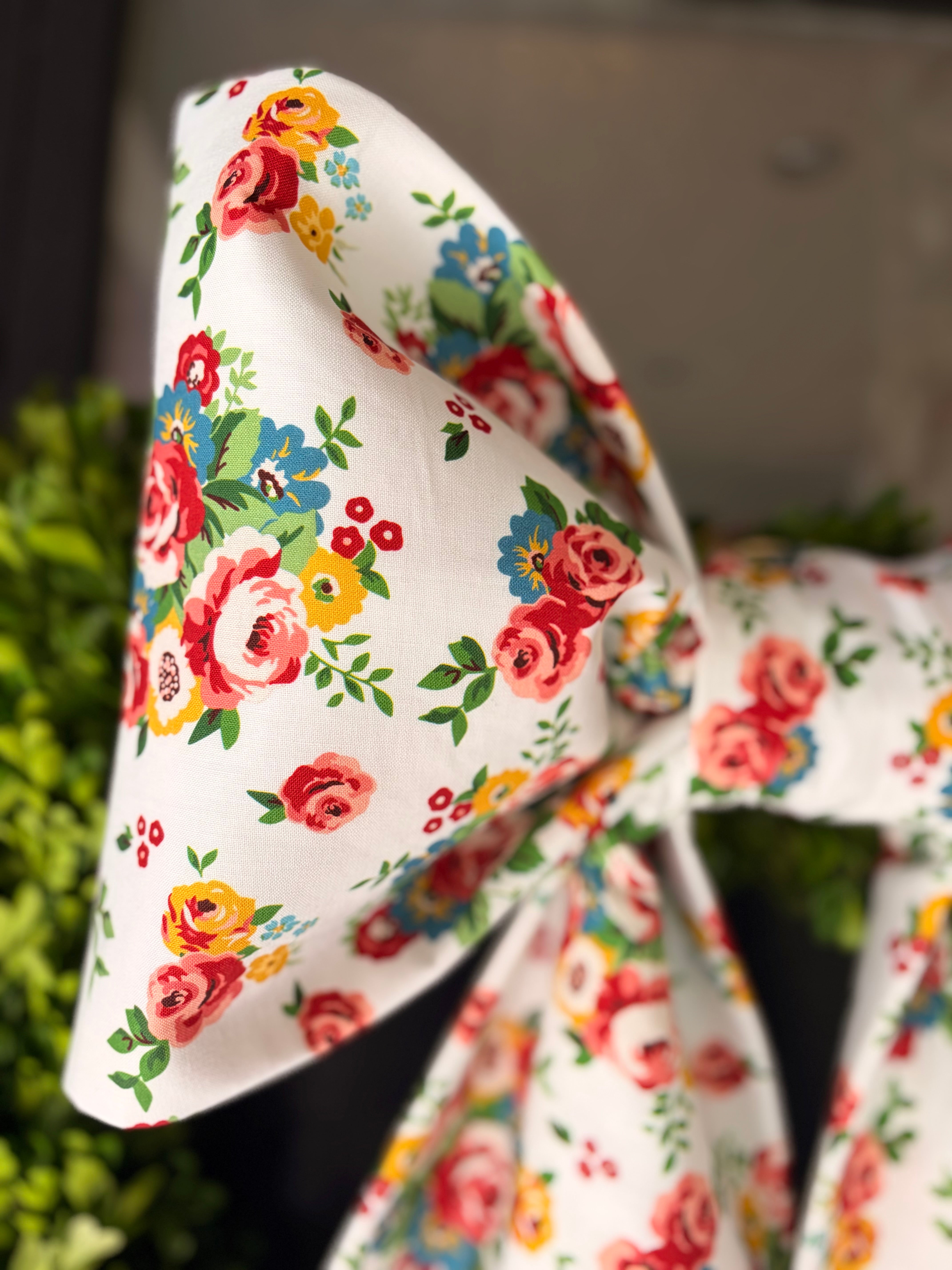The Rose Garden Social Bow