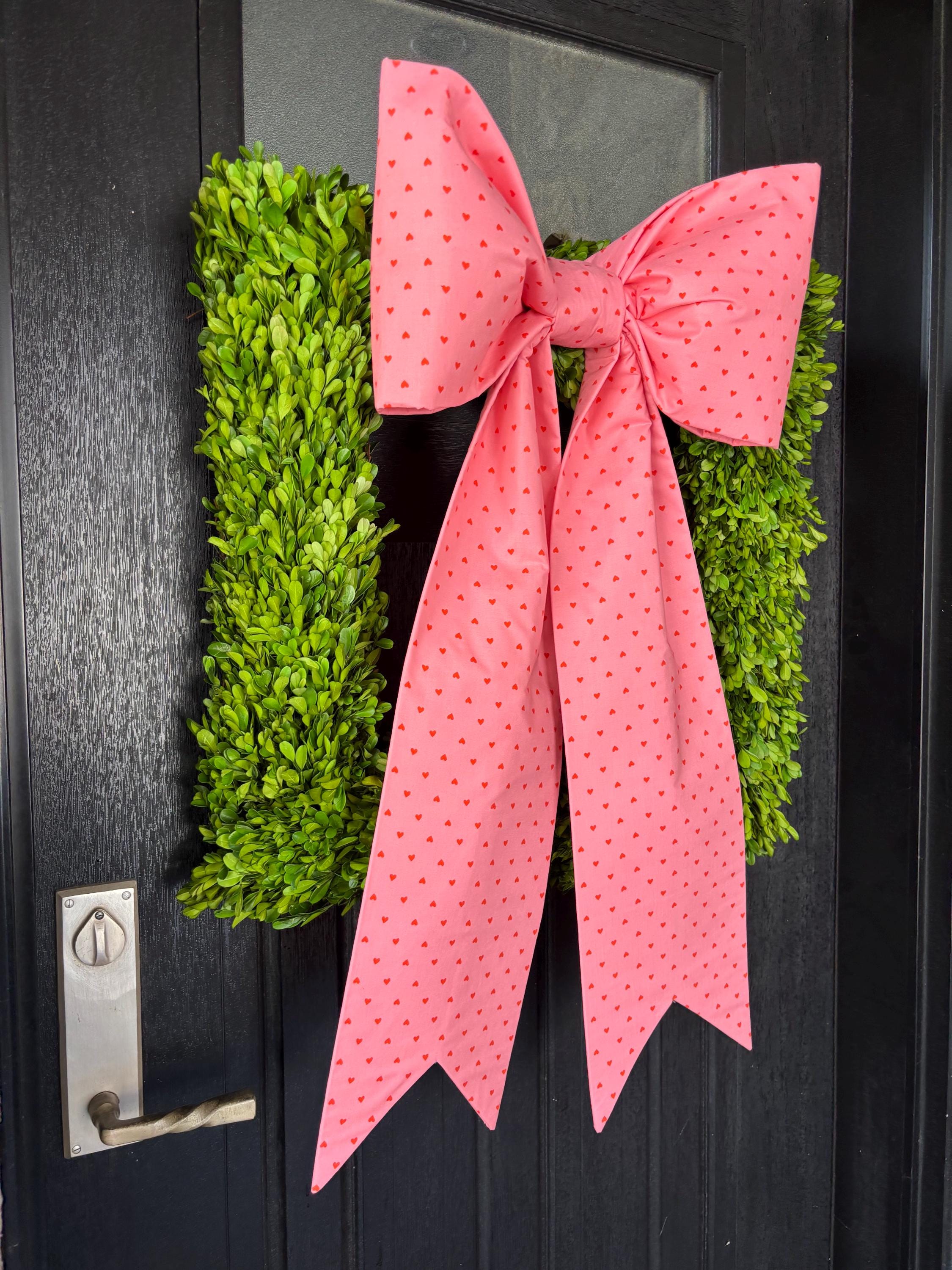 A Little Love Note Bow
