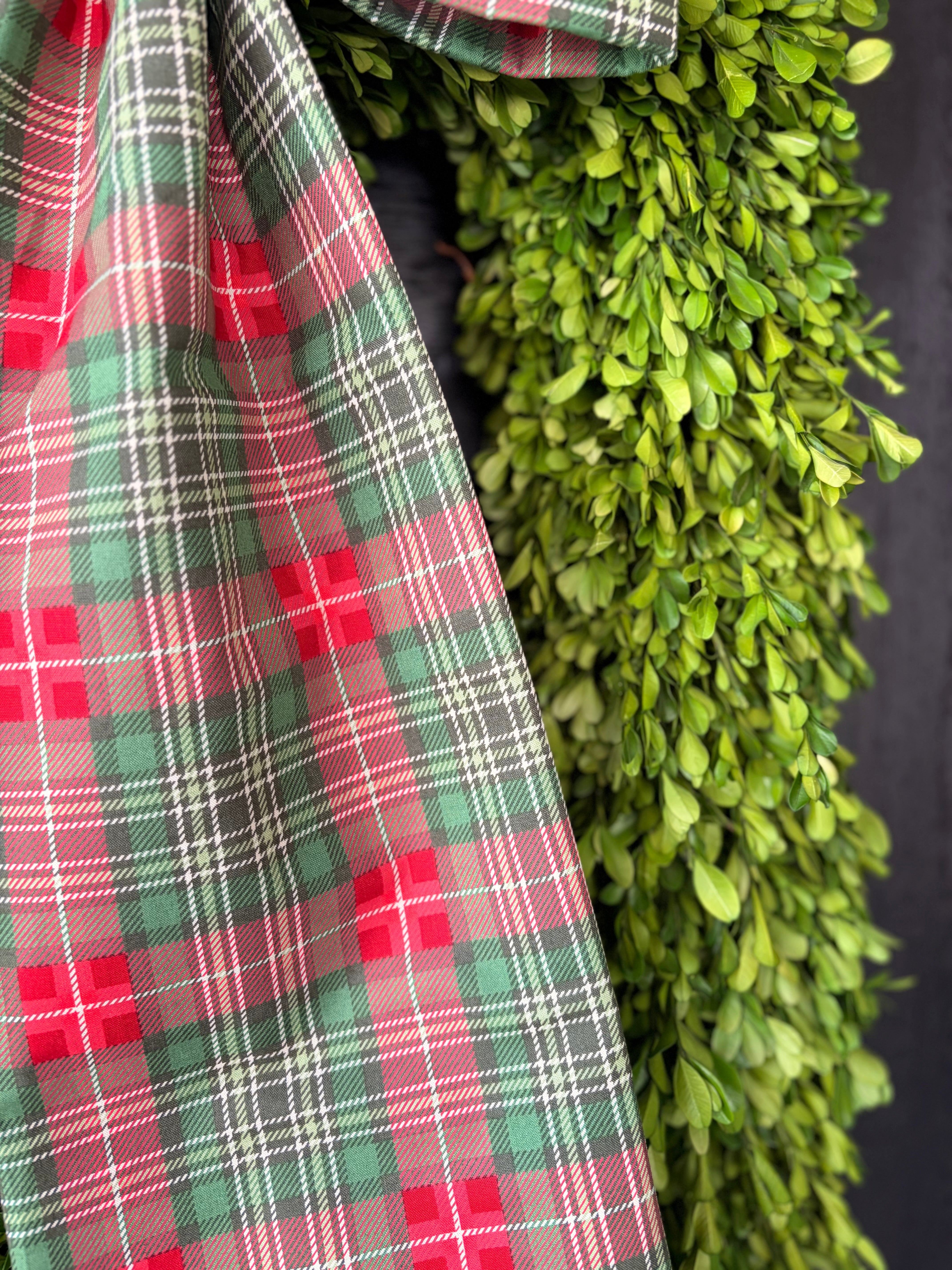 The Hollyshire Tartan Bow