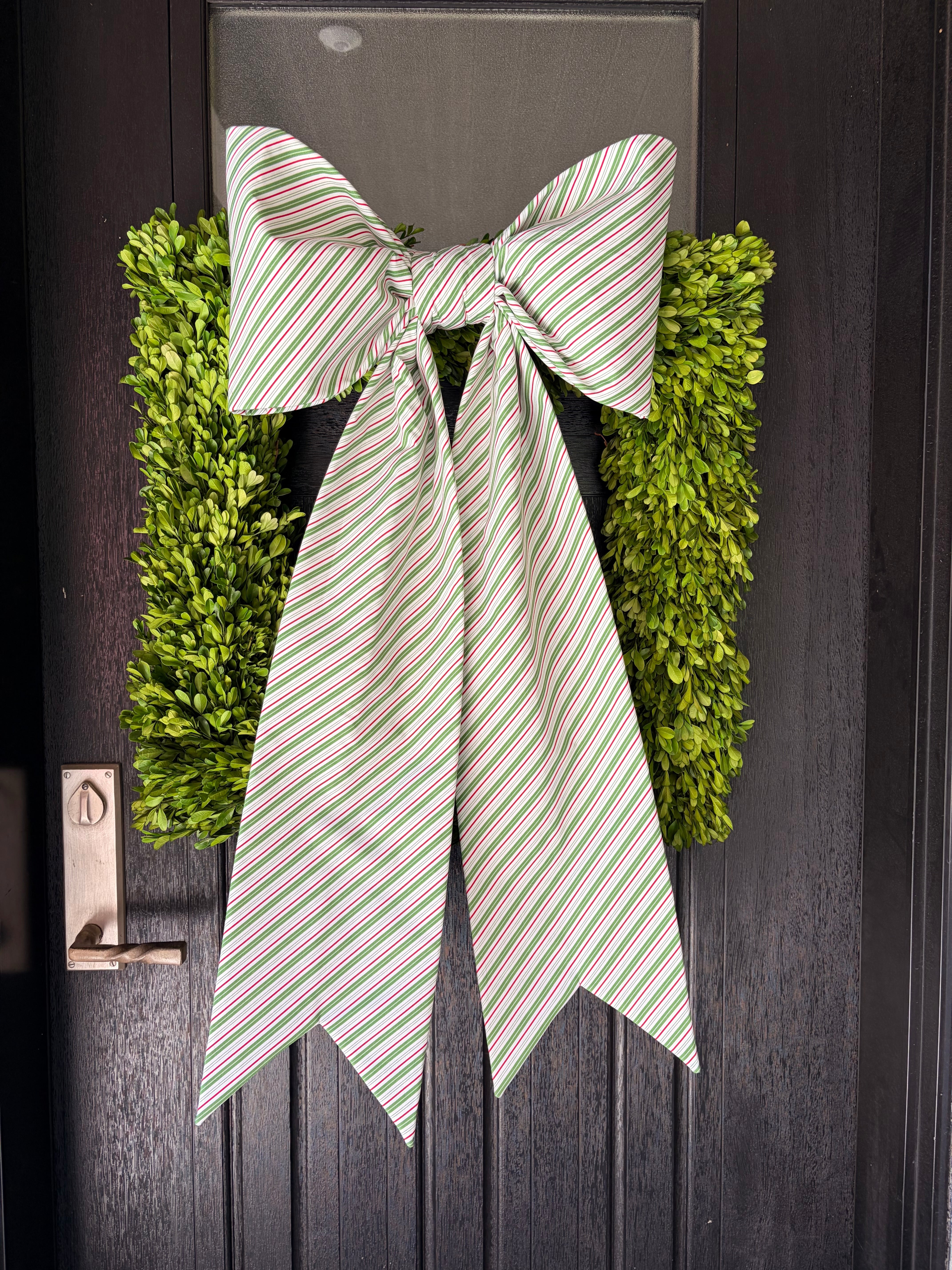 The Candy Cane Conservatory Bow