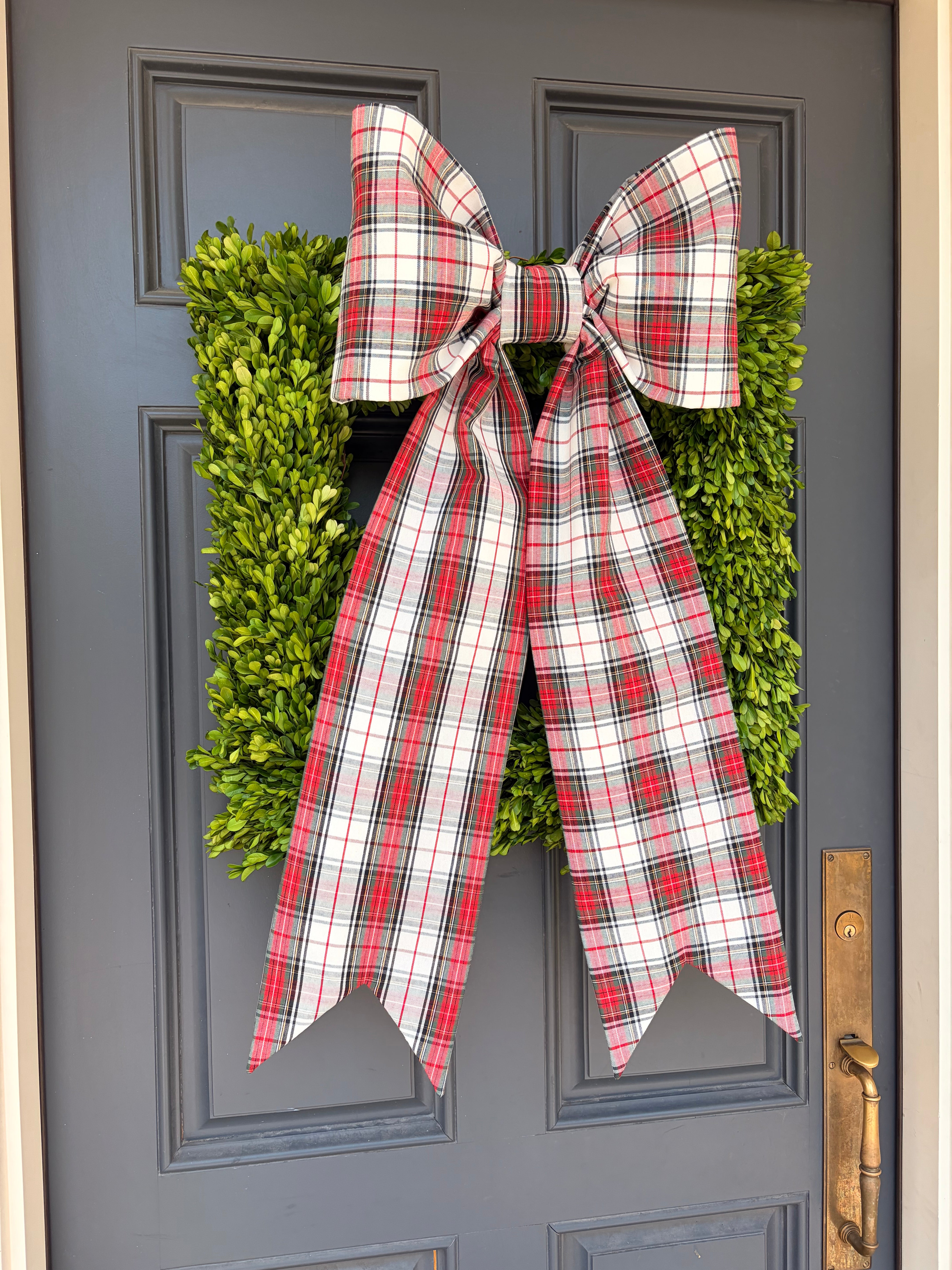 The Westminster Holiday Bow