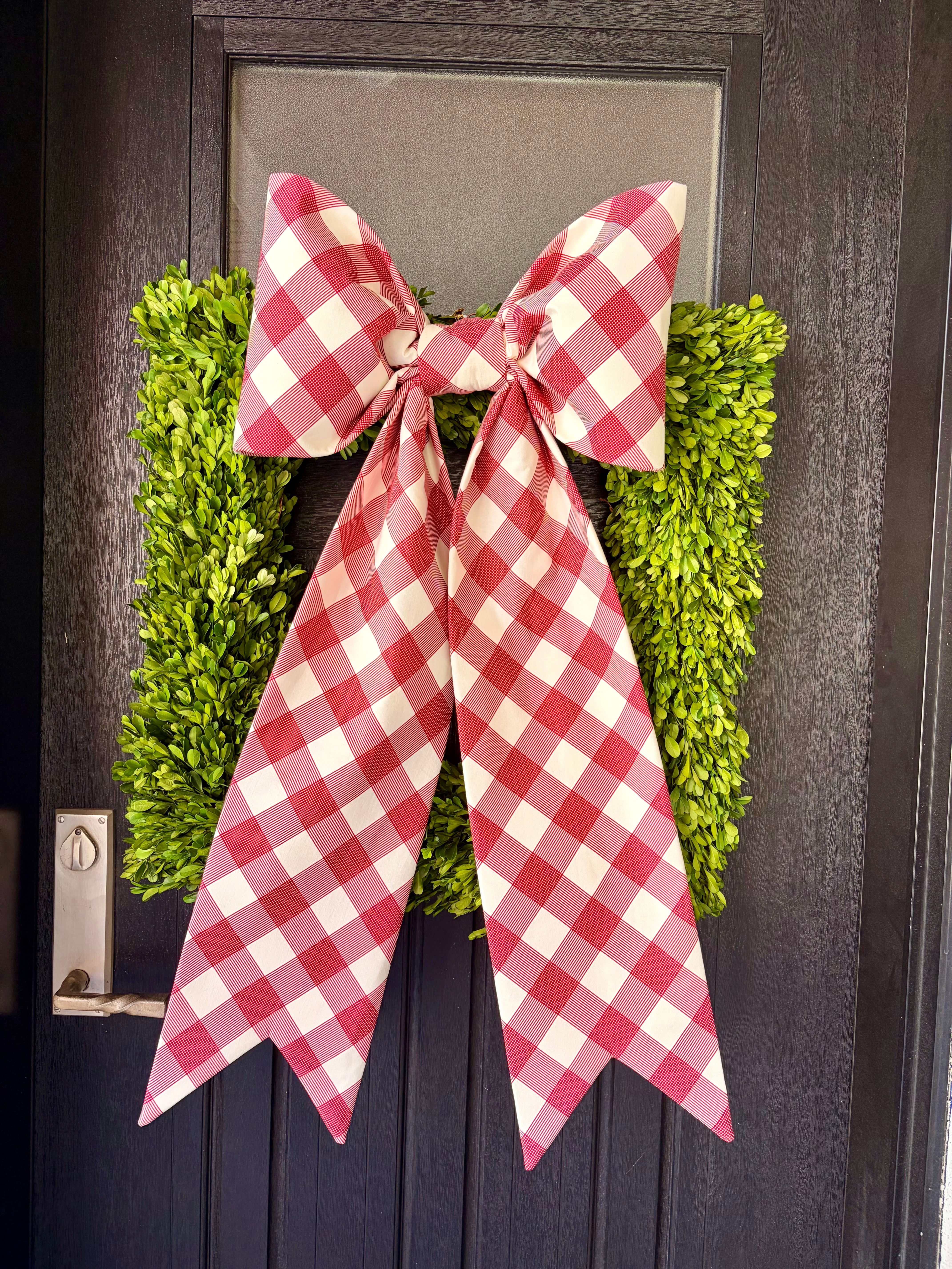 The Bistrot Rouge Bow