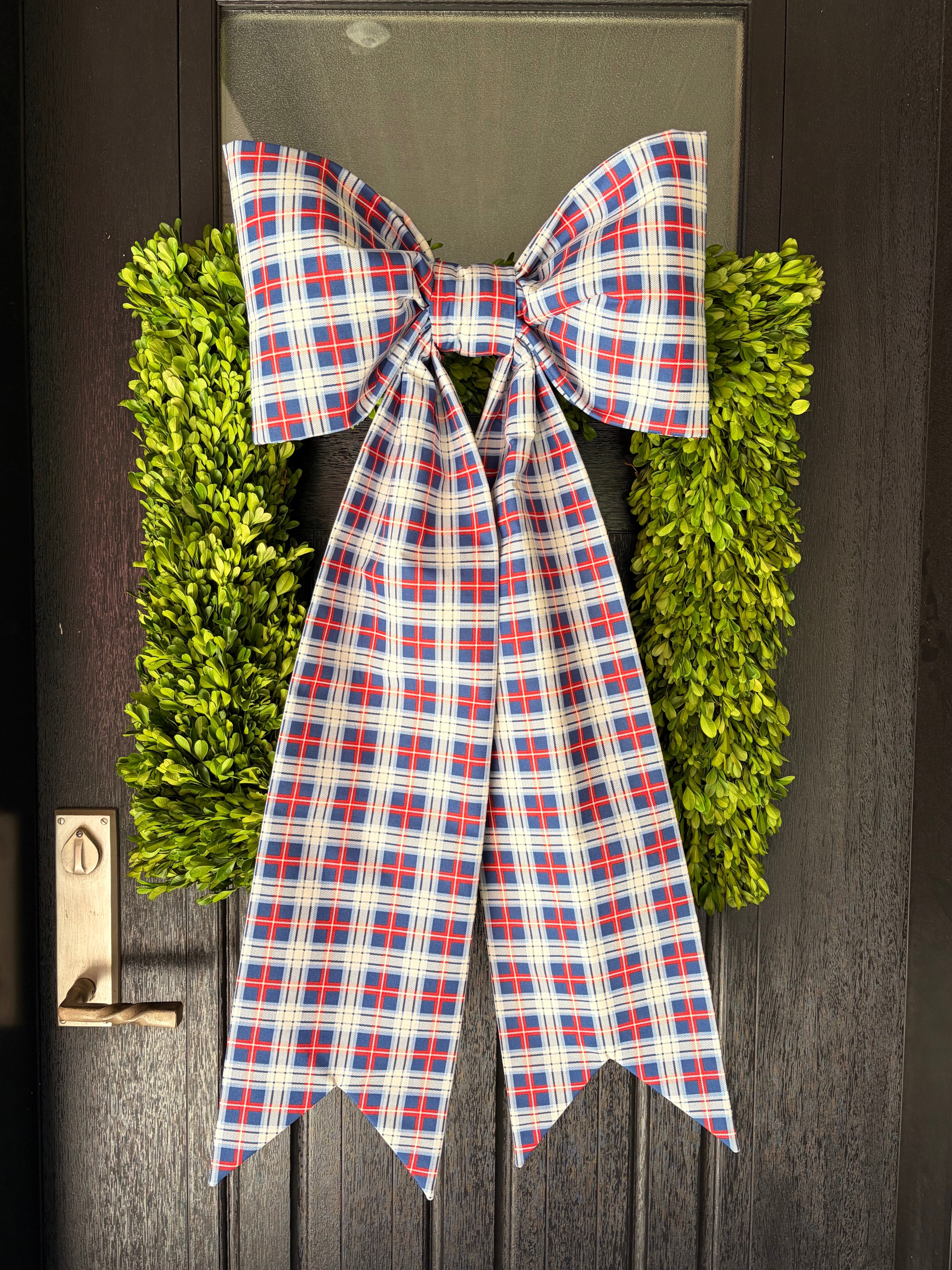 The Yacht Club Americana Bow