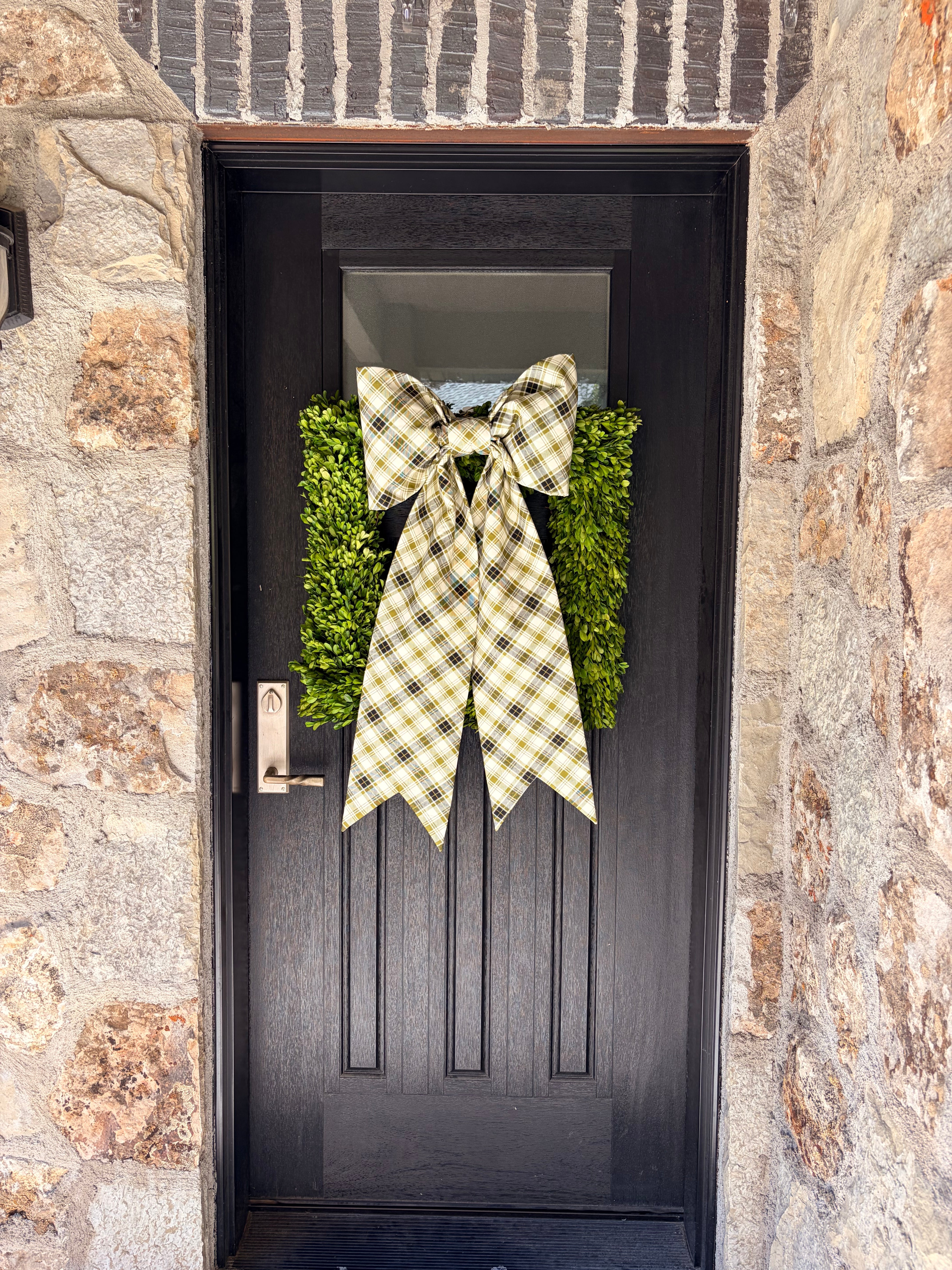 The Olivewood Tartan Bow