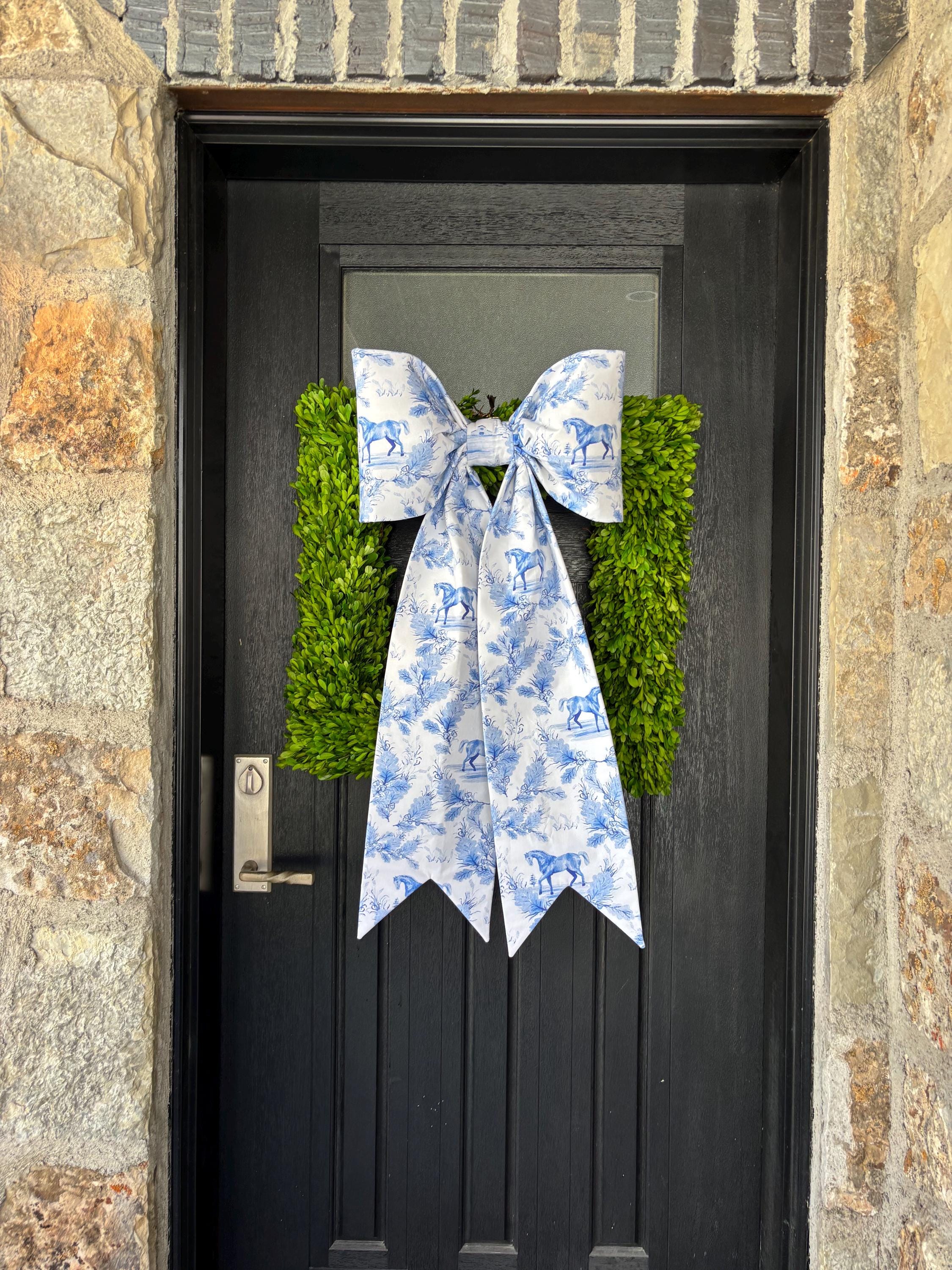 Bridle Path Equestrian Toile Bow