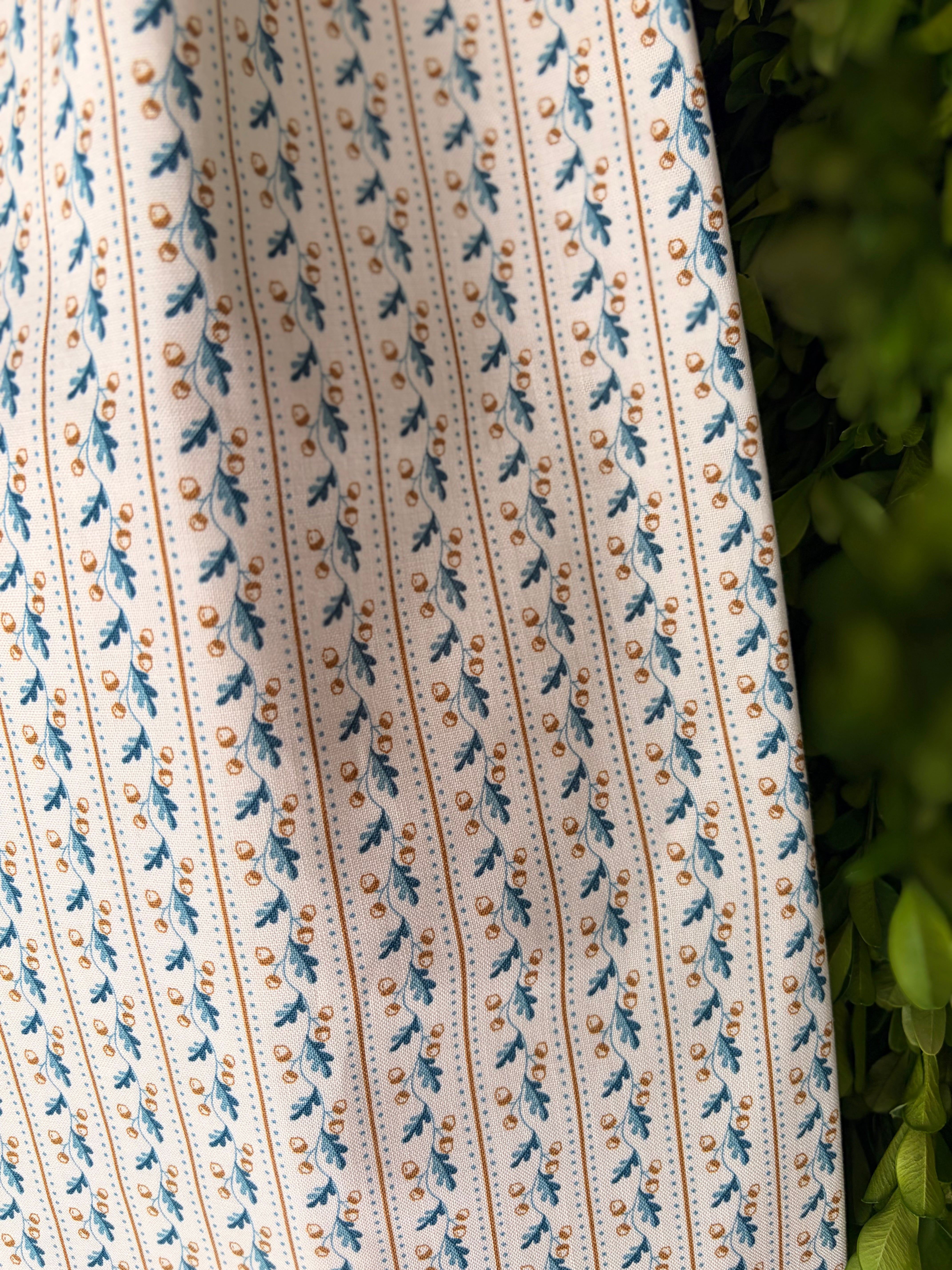 The Harvest Hedgerow Bow