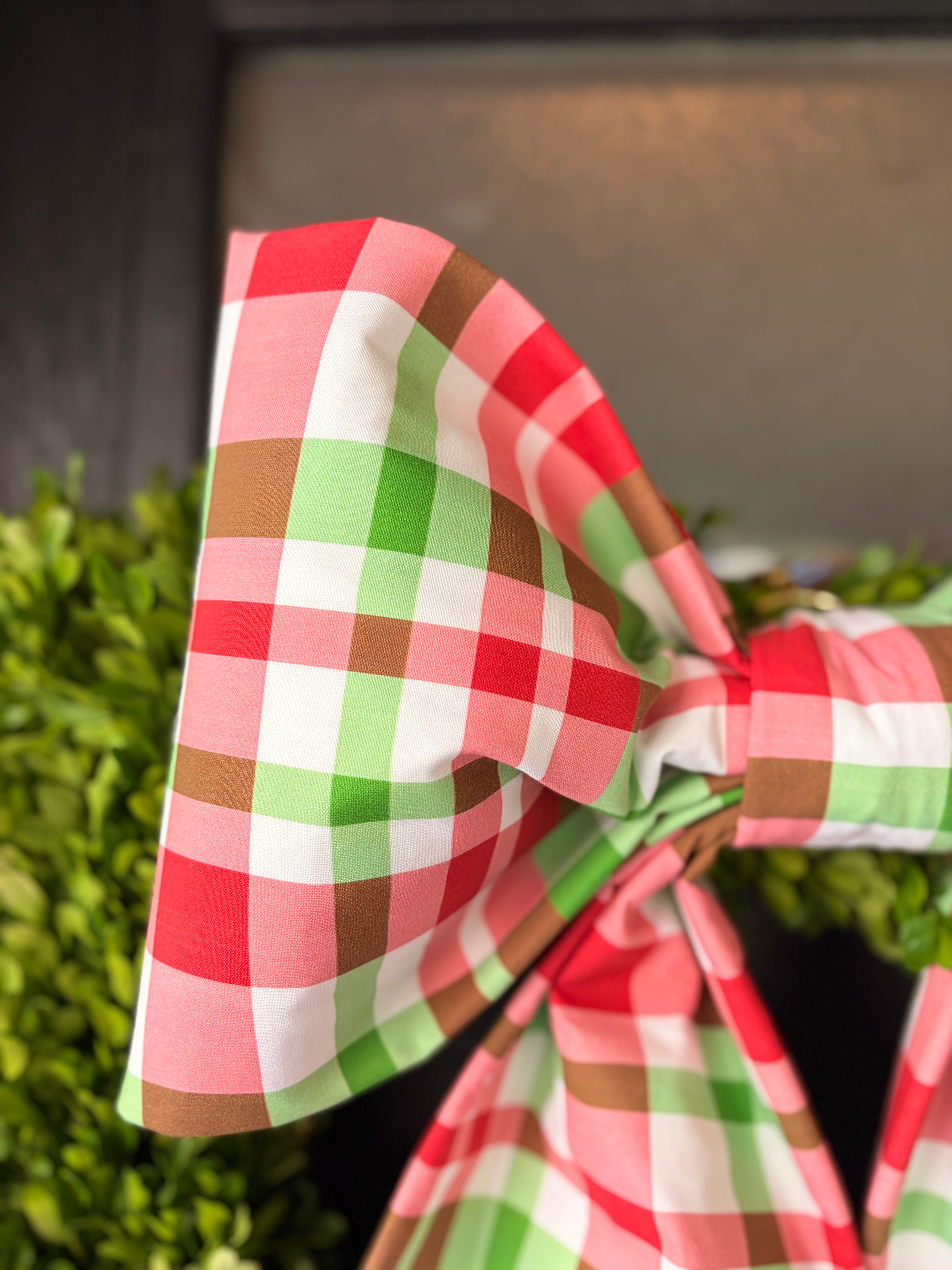 The Gingerbread Confection Bow