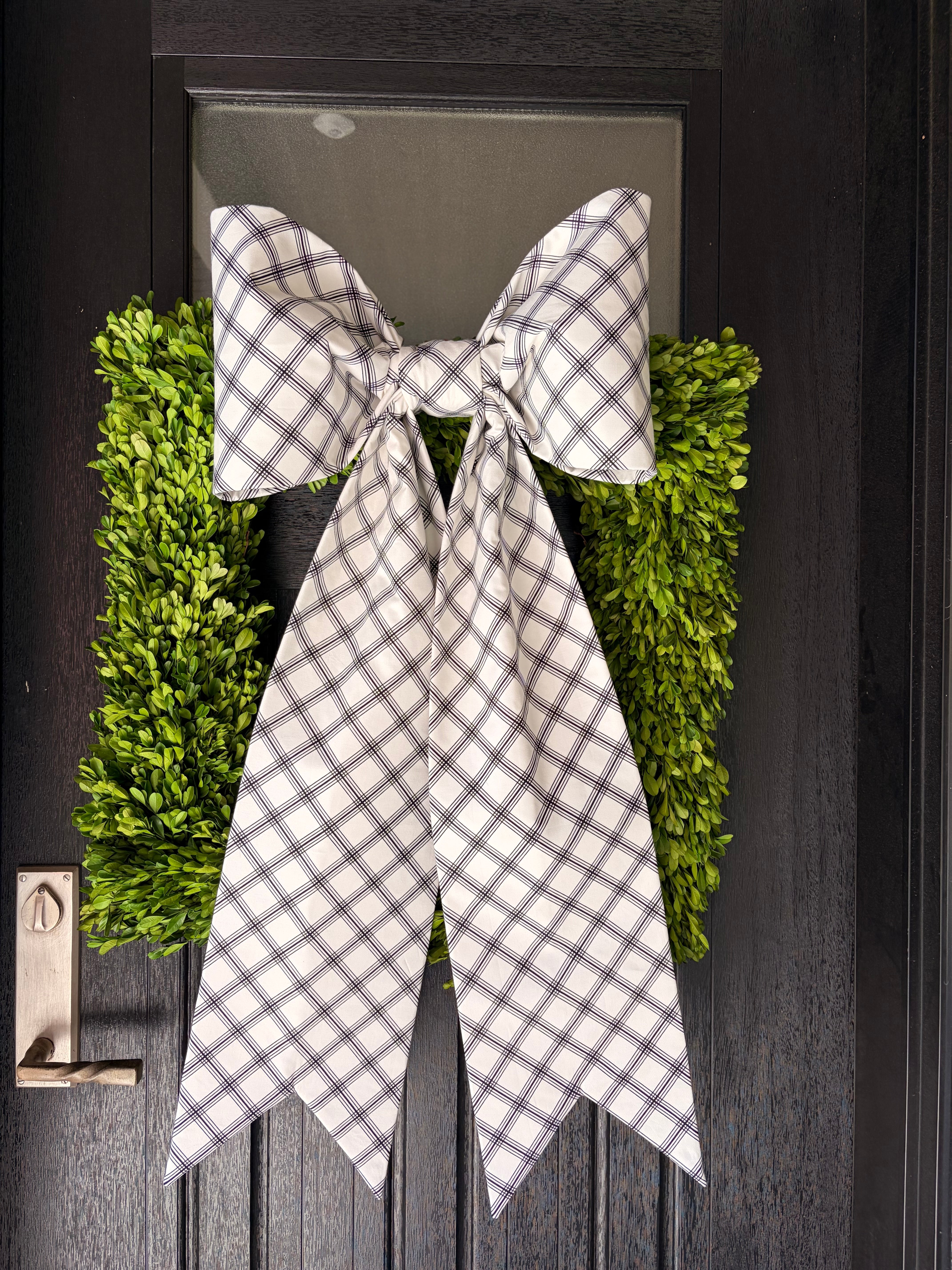 The Couture Noir et Blanc Bow