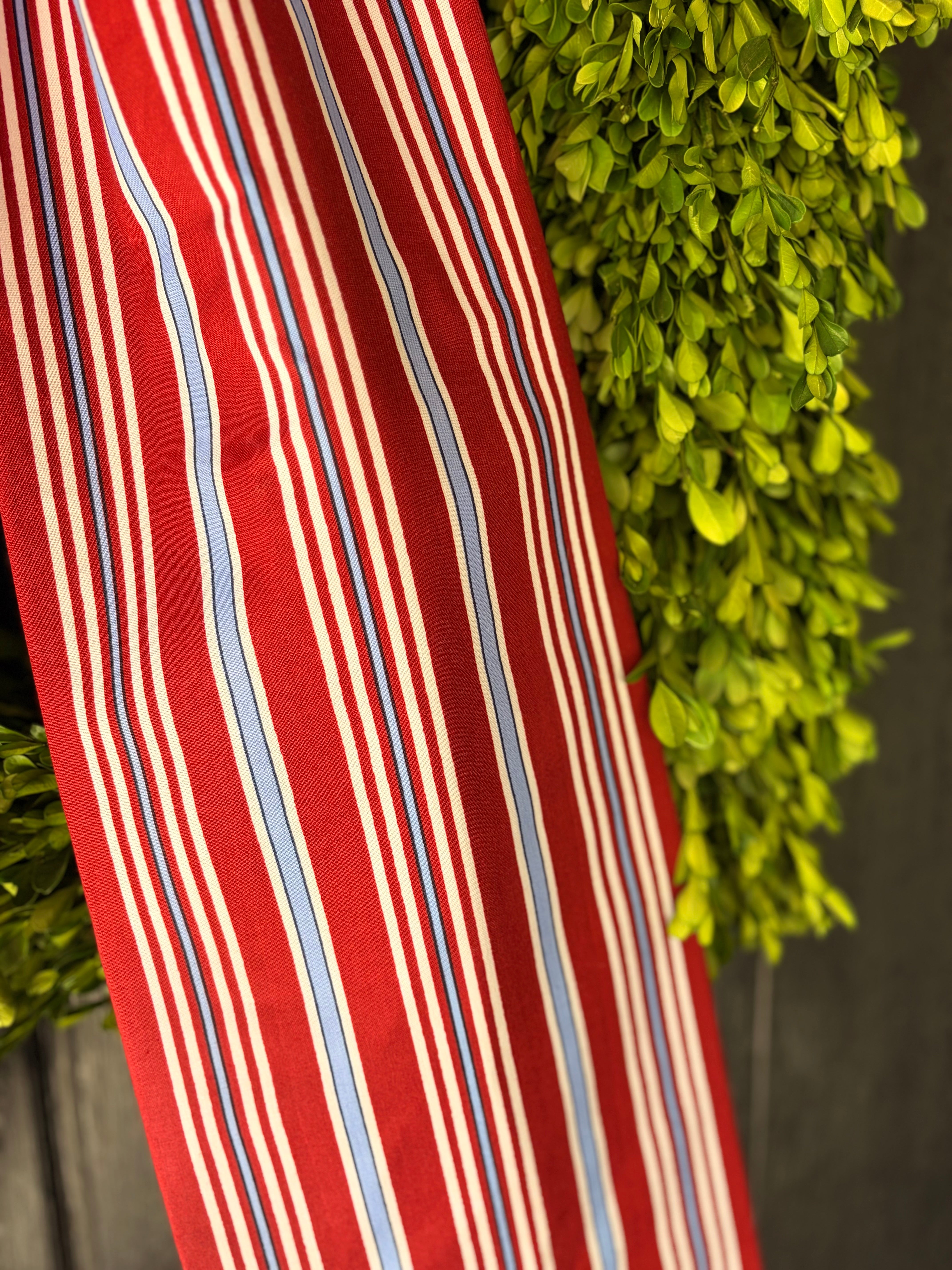 The Americana Regatta Bow