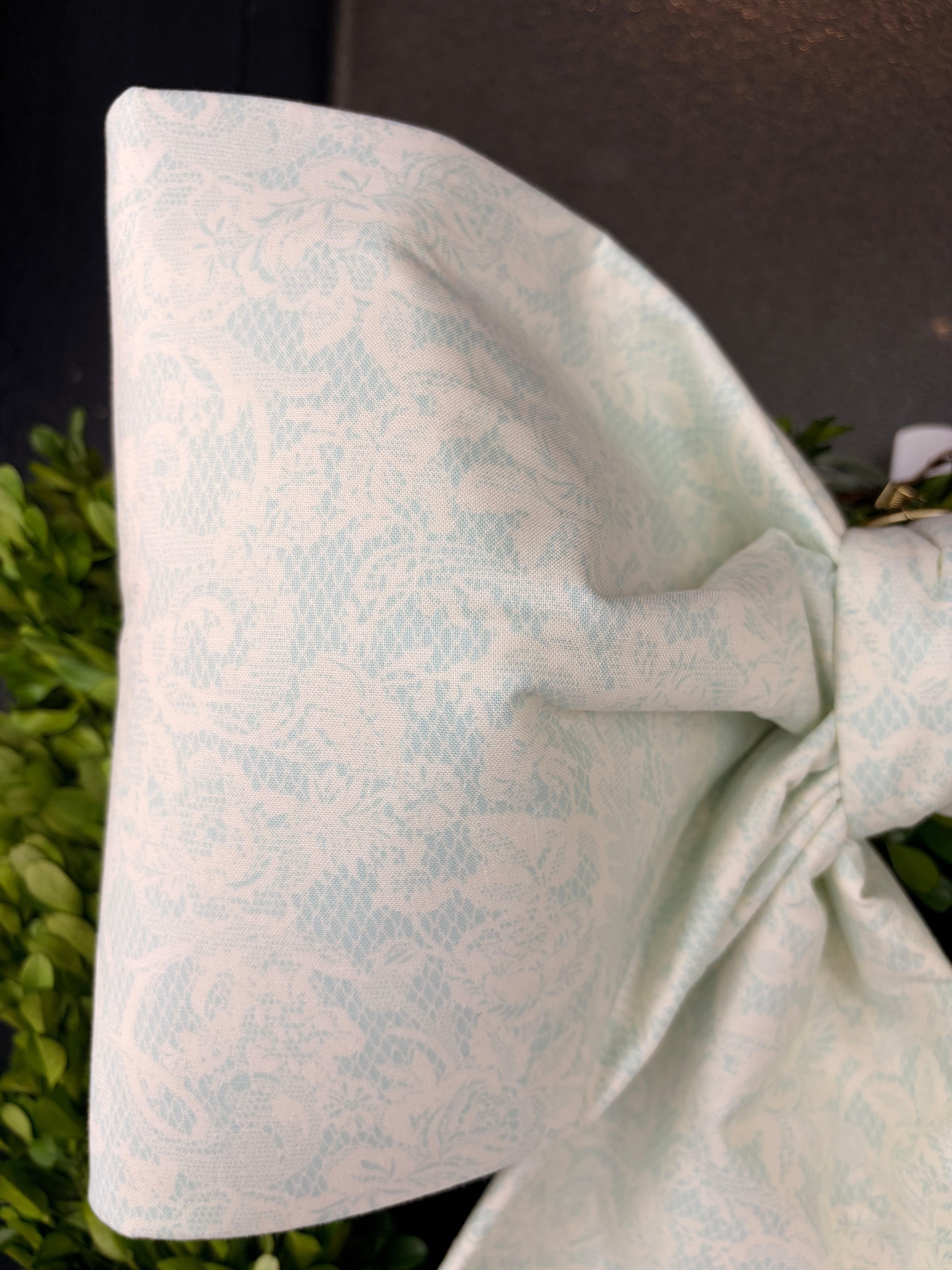 The Bleu Lace Étoile Bow