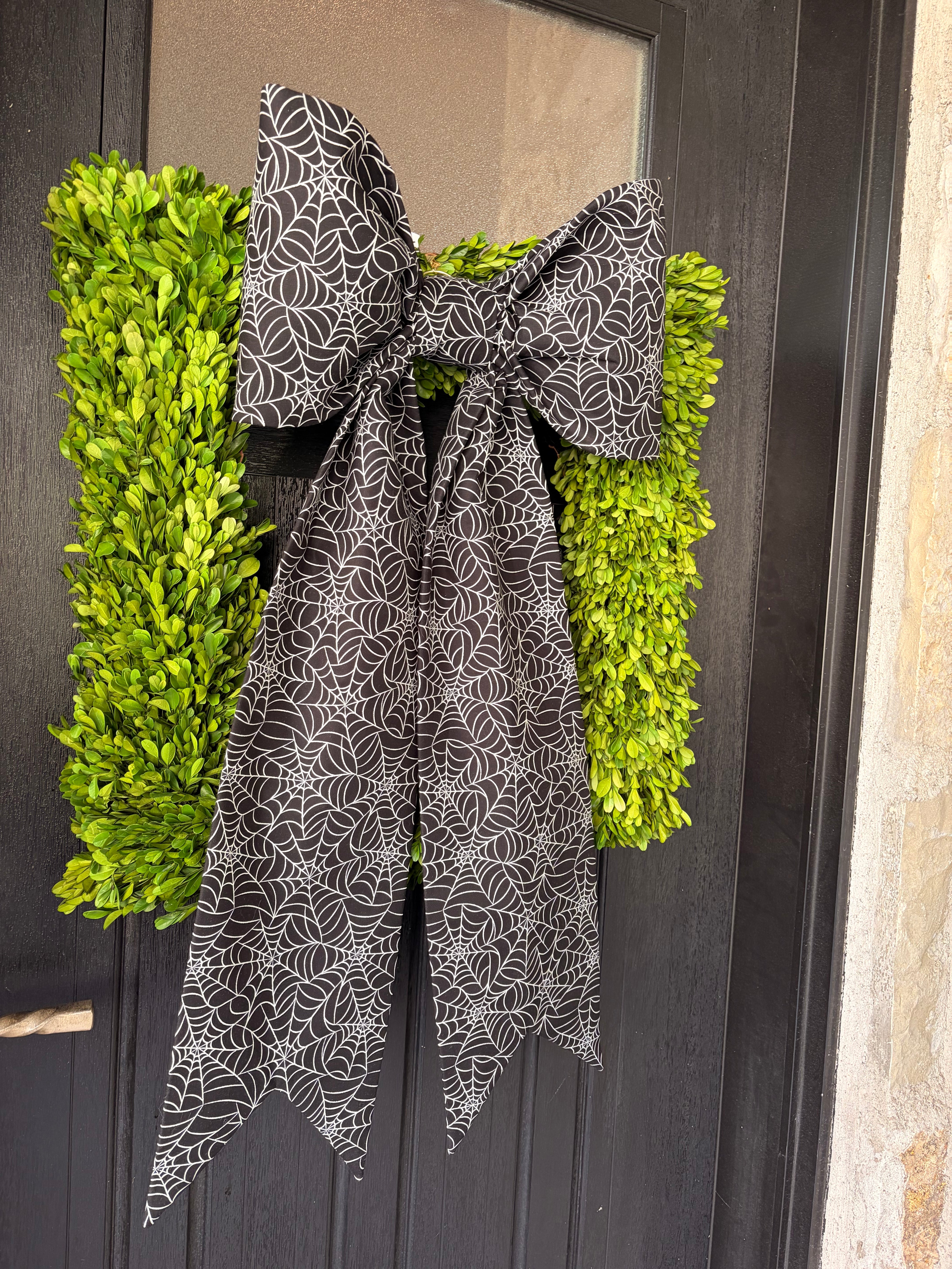 The After Dark Lace Bow