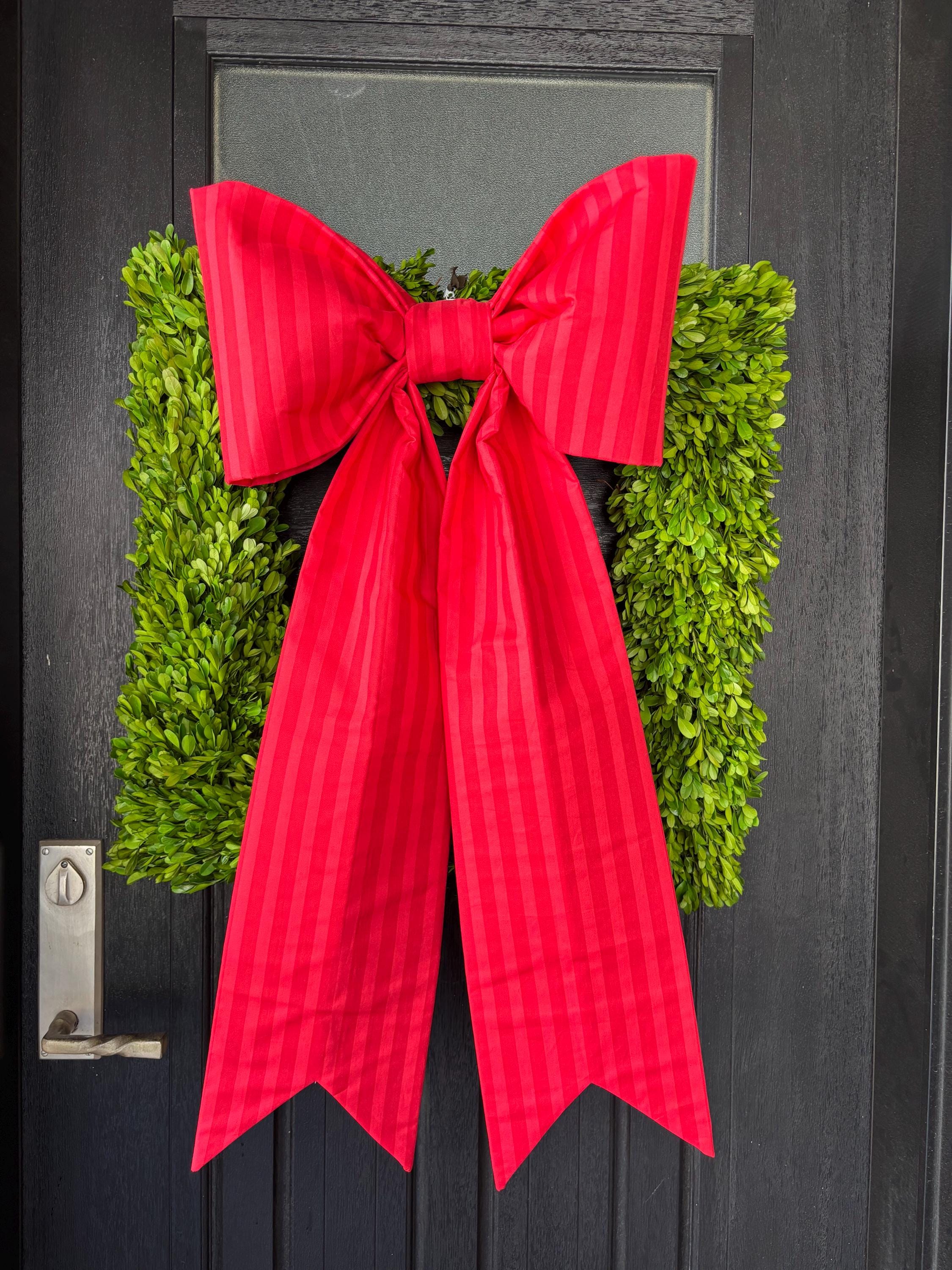 Rouge Kisses Bow