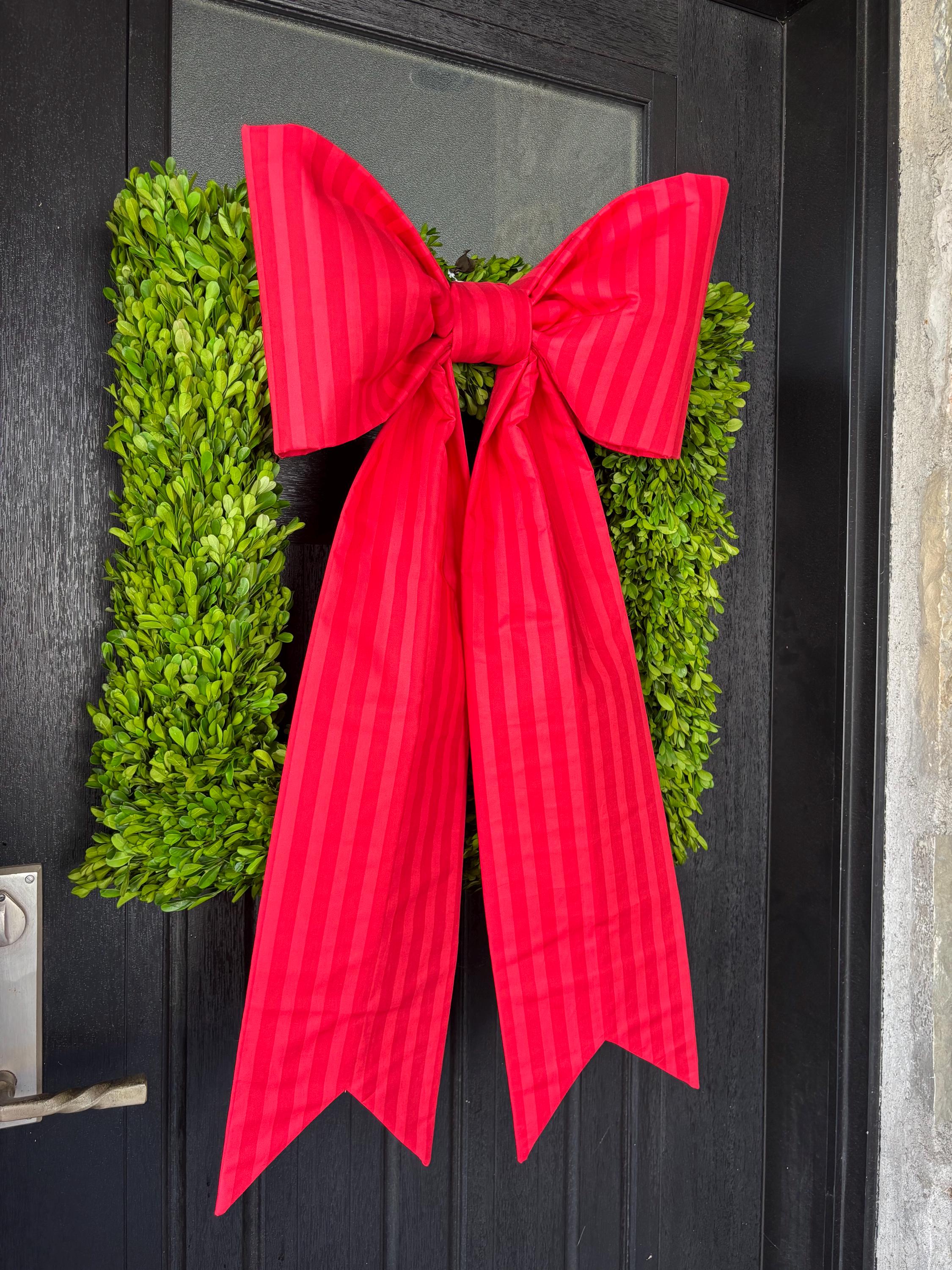 Rouge Kisses Bow