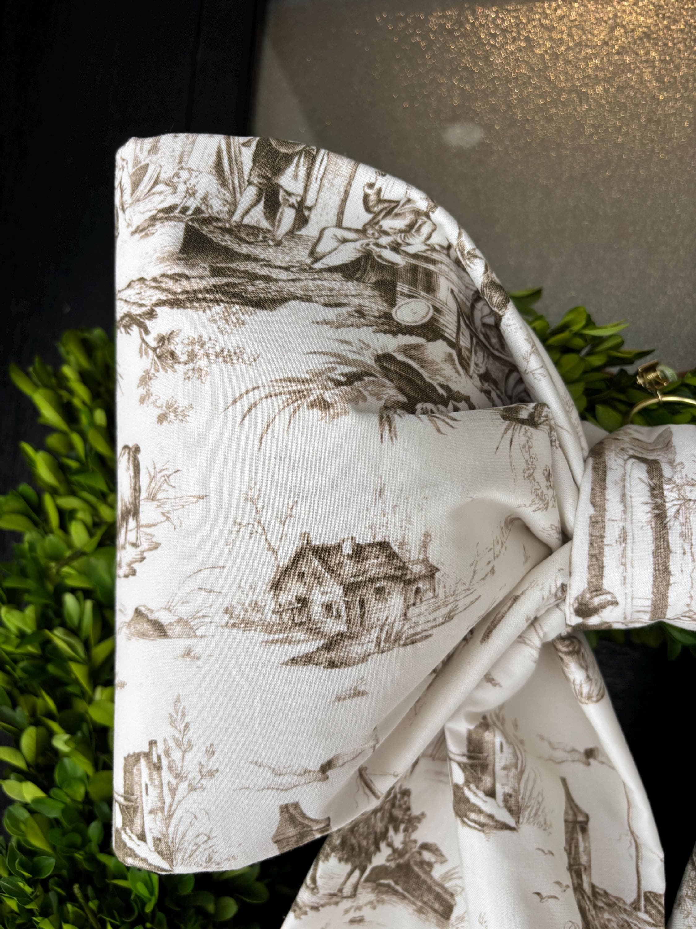 Château en Automne Toile Bow