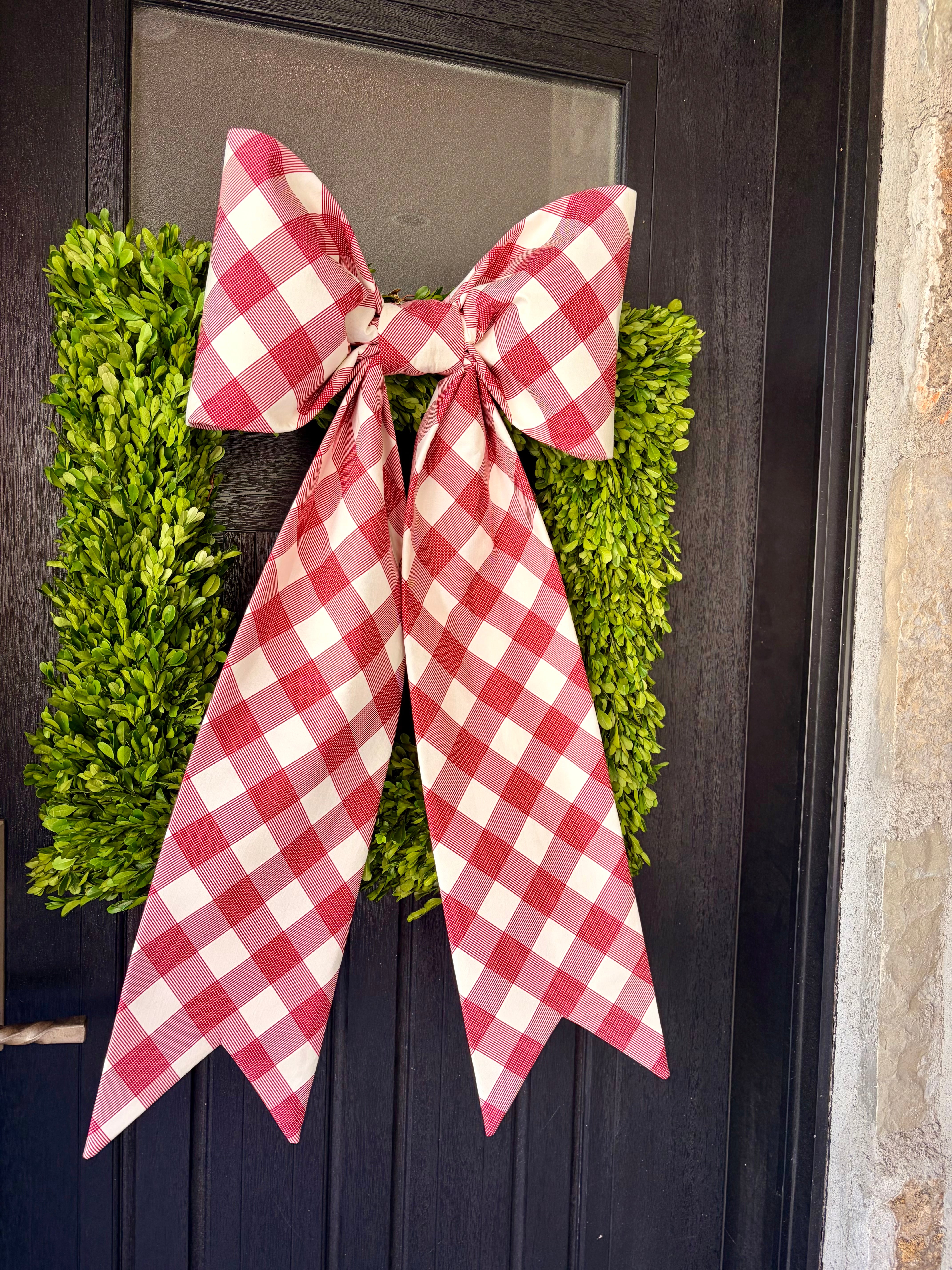 The Bistrot Rouge Bow