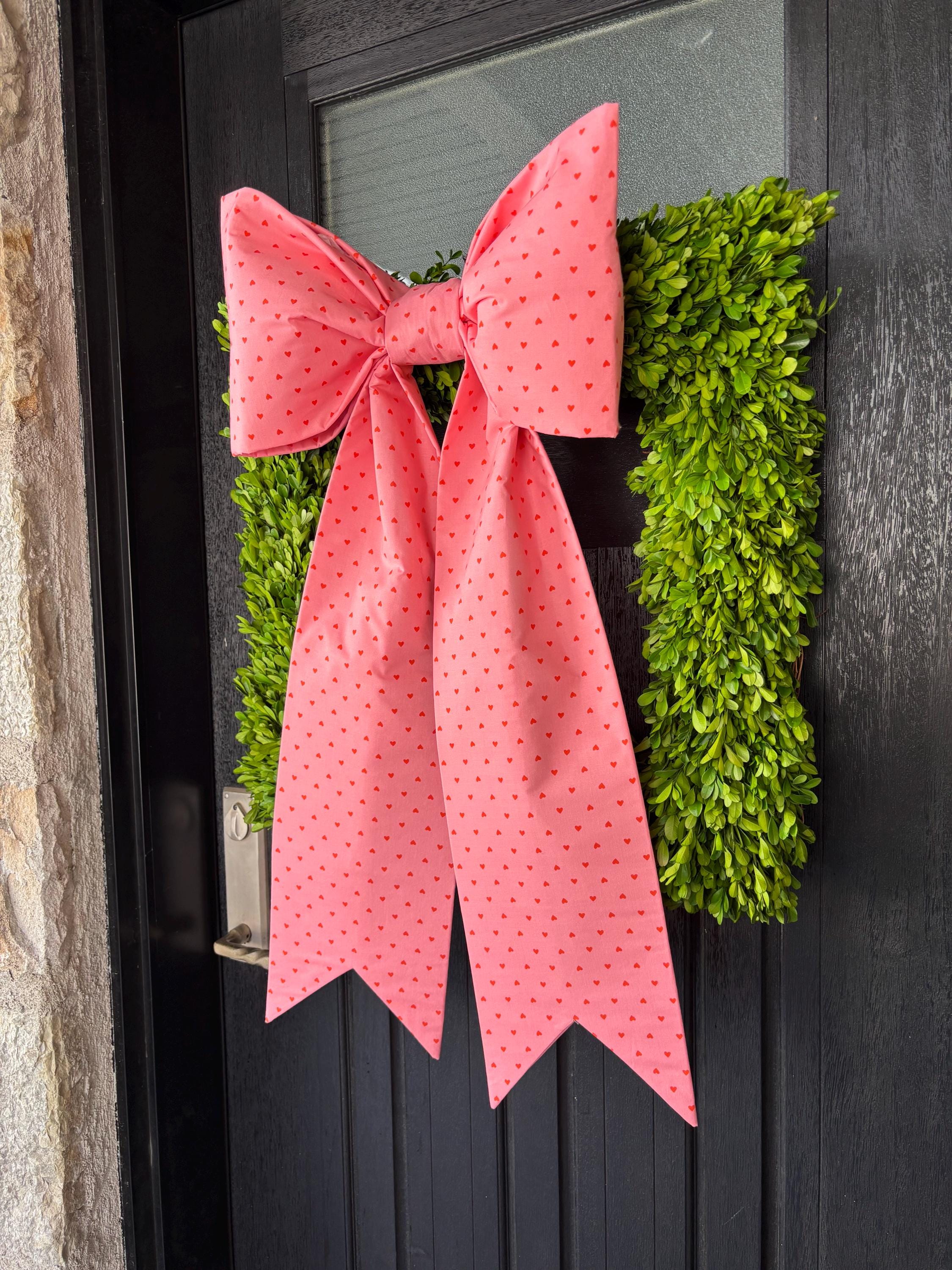 A Little Love Note Bow