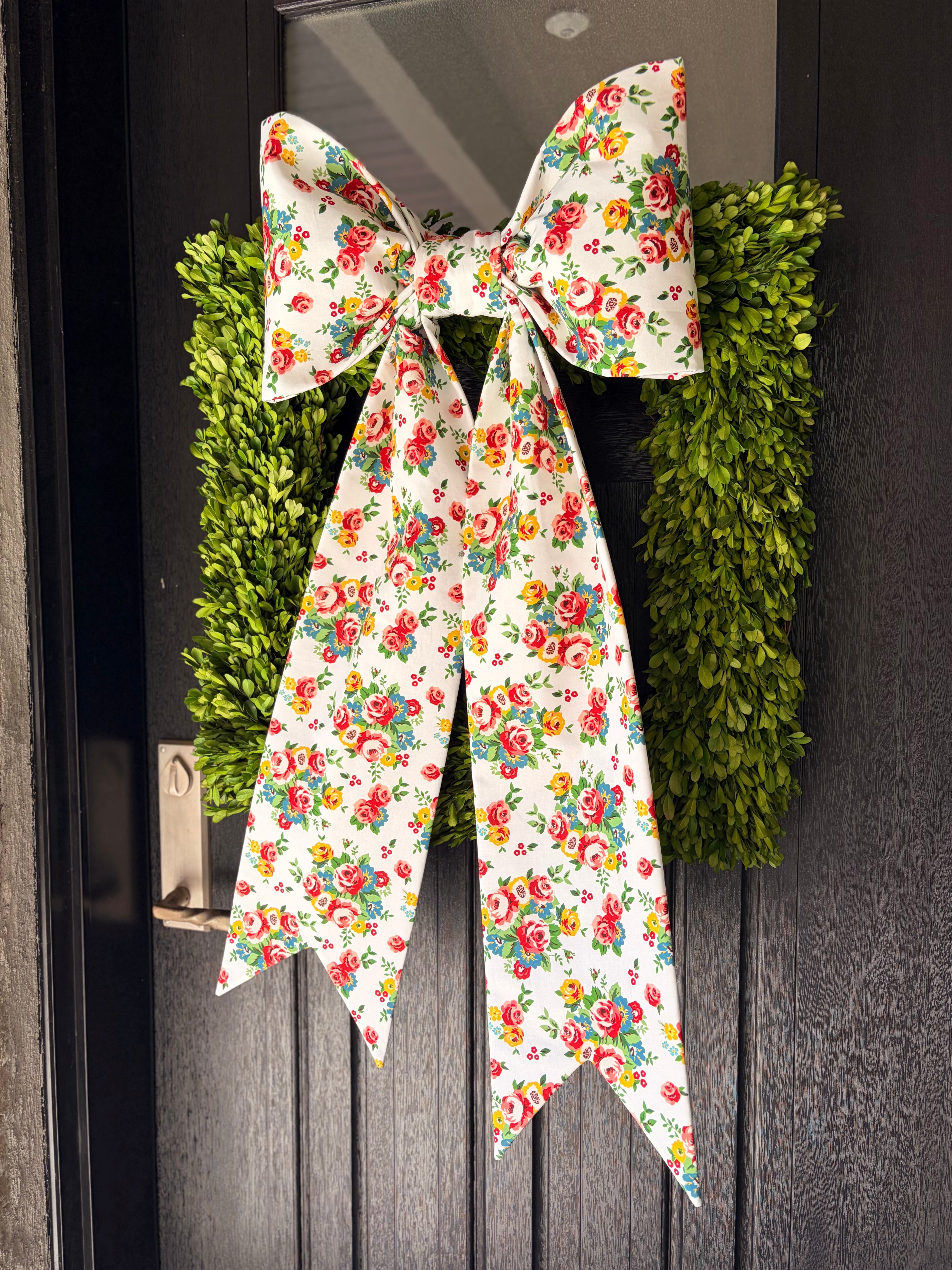 The Rose Garden Social Bow