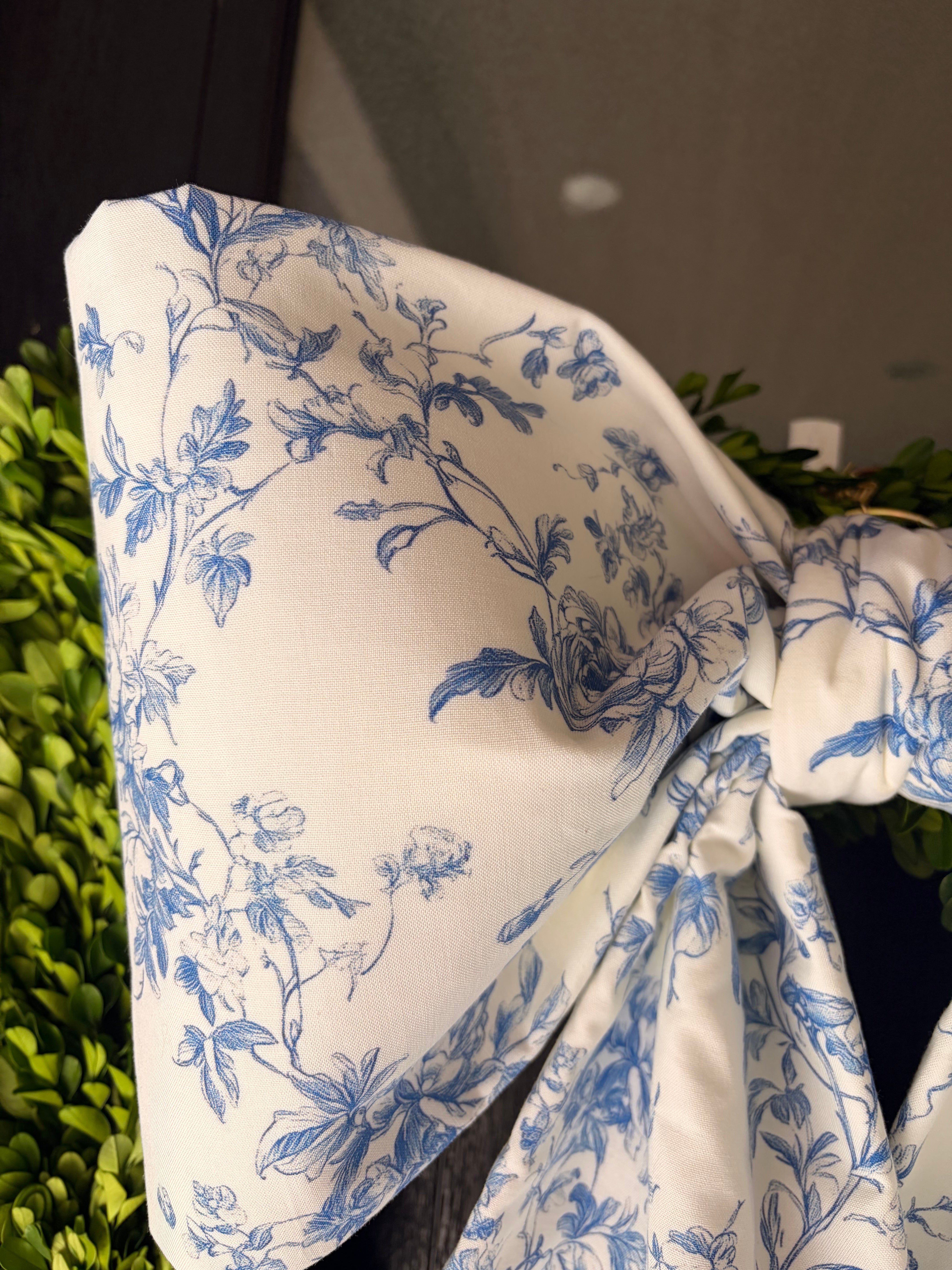 The French Countryside Bloom Bow