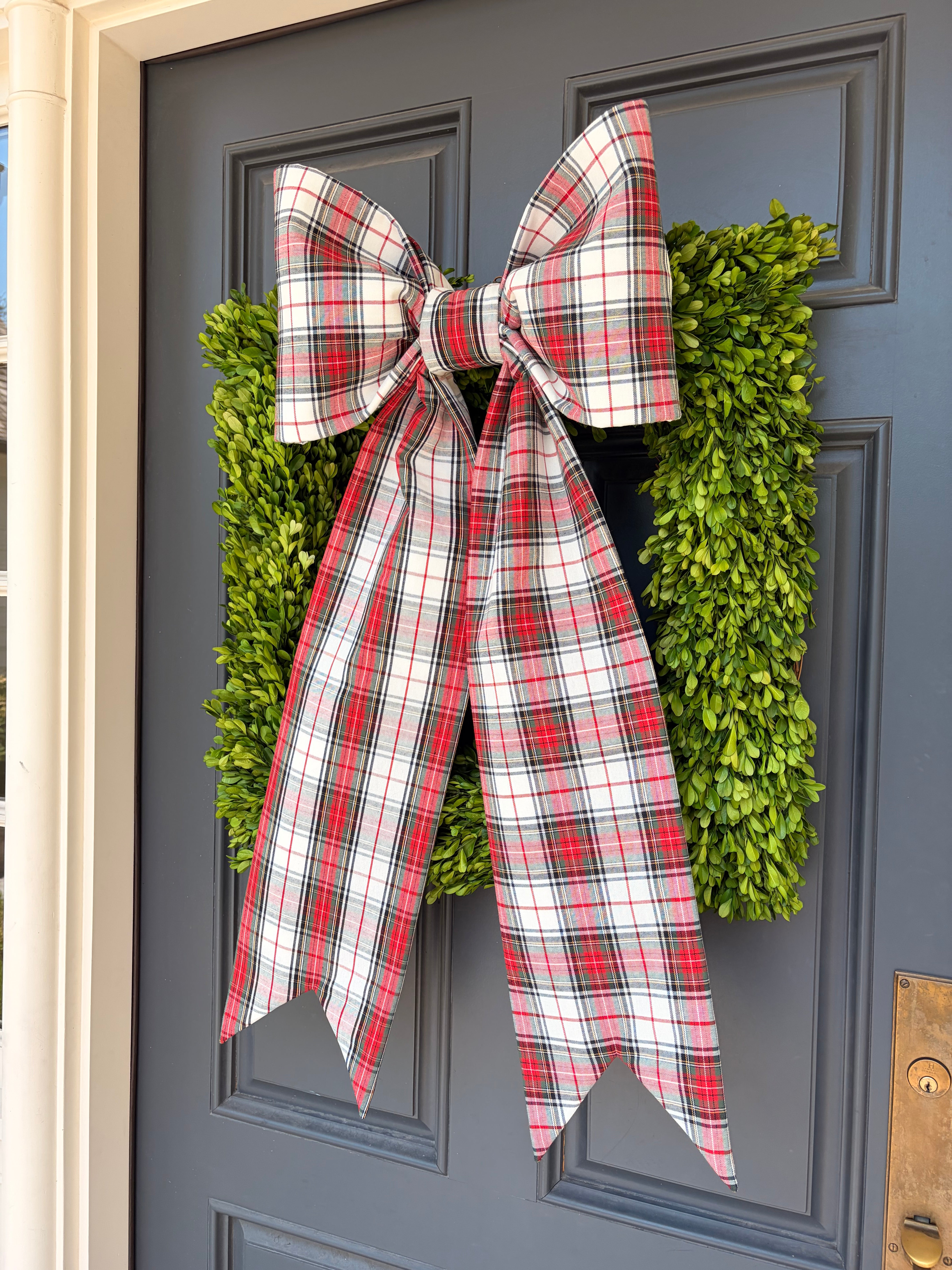 The Westminster Holiday Bow