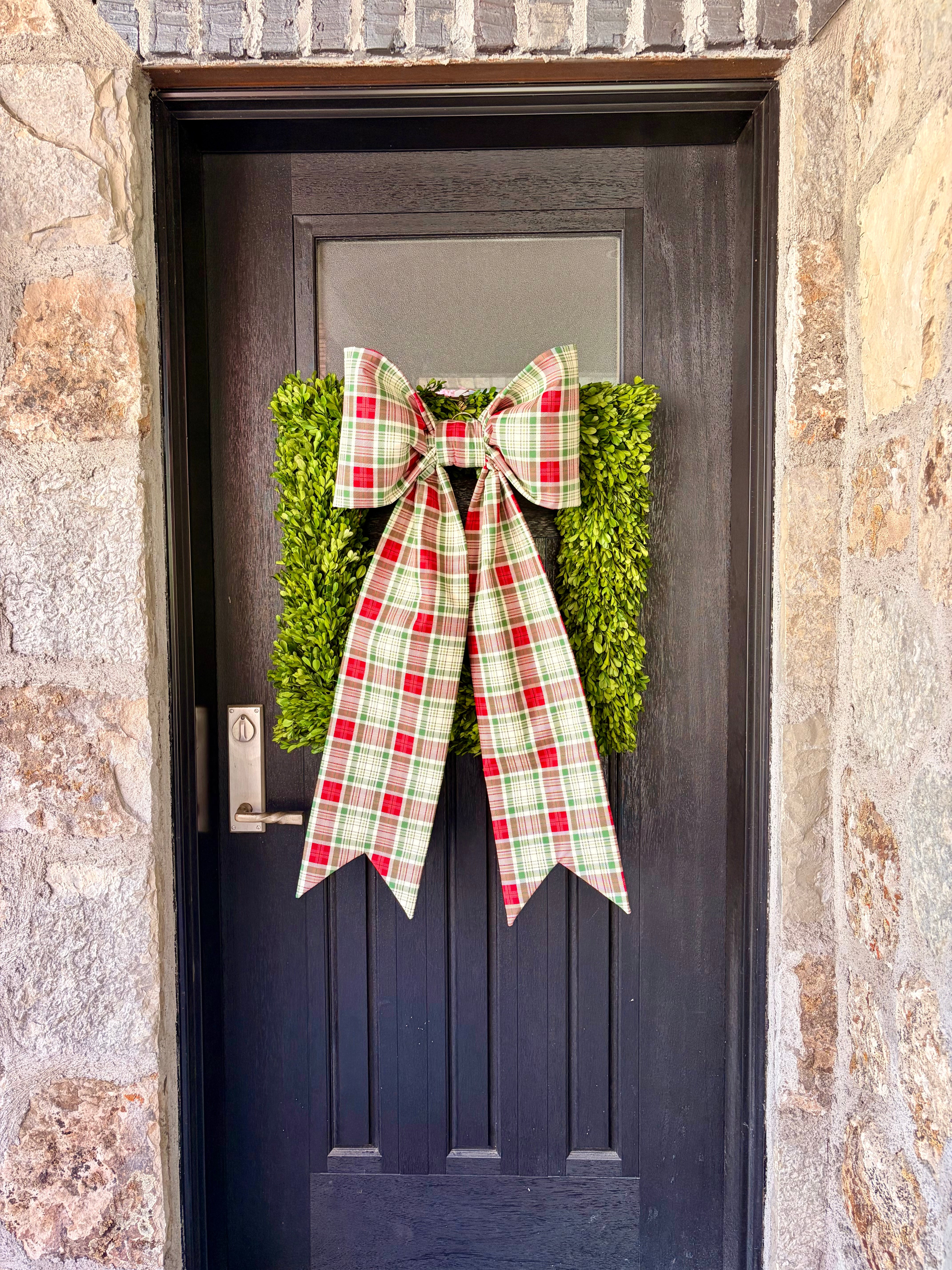 The Merry Manor Tartan Bow