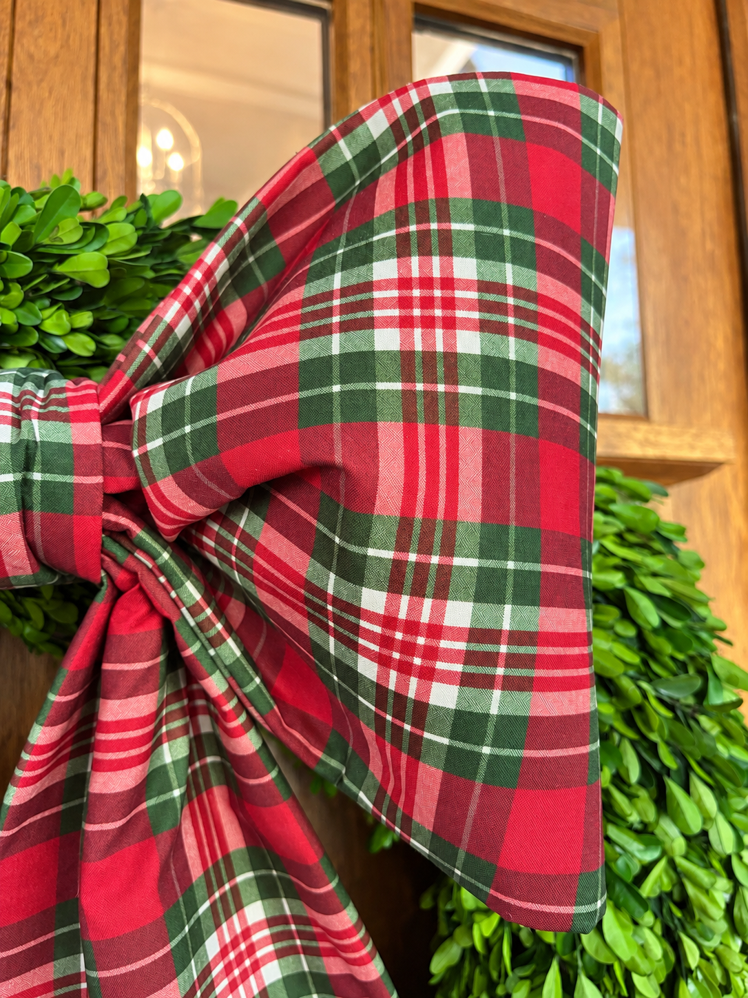 The Winterberry Estate Bow