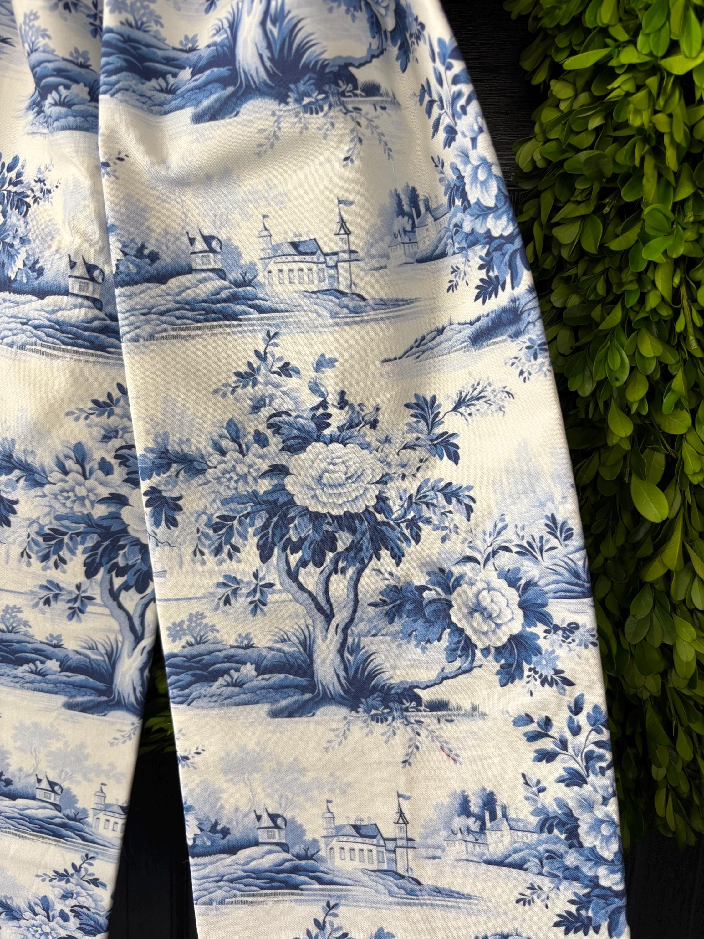 Château Bleu Estate Toile