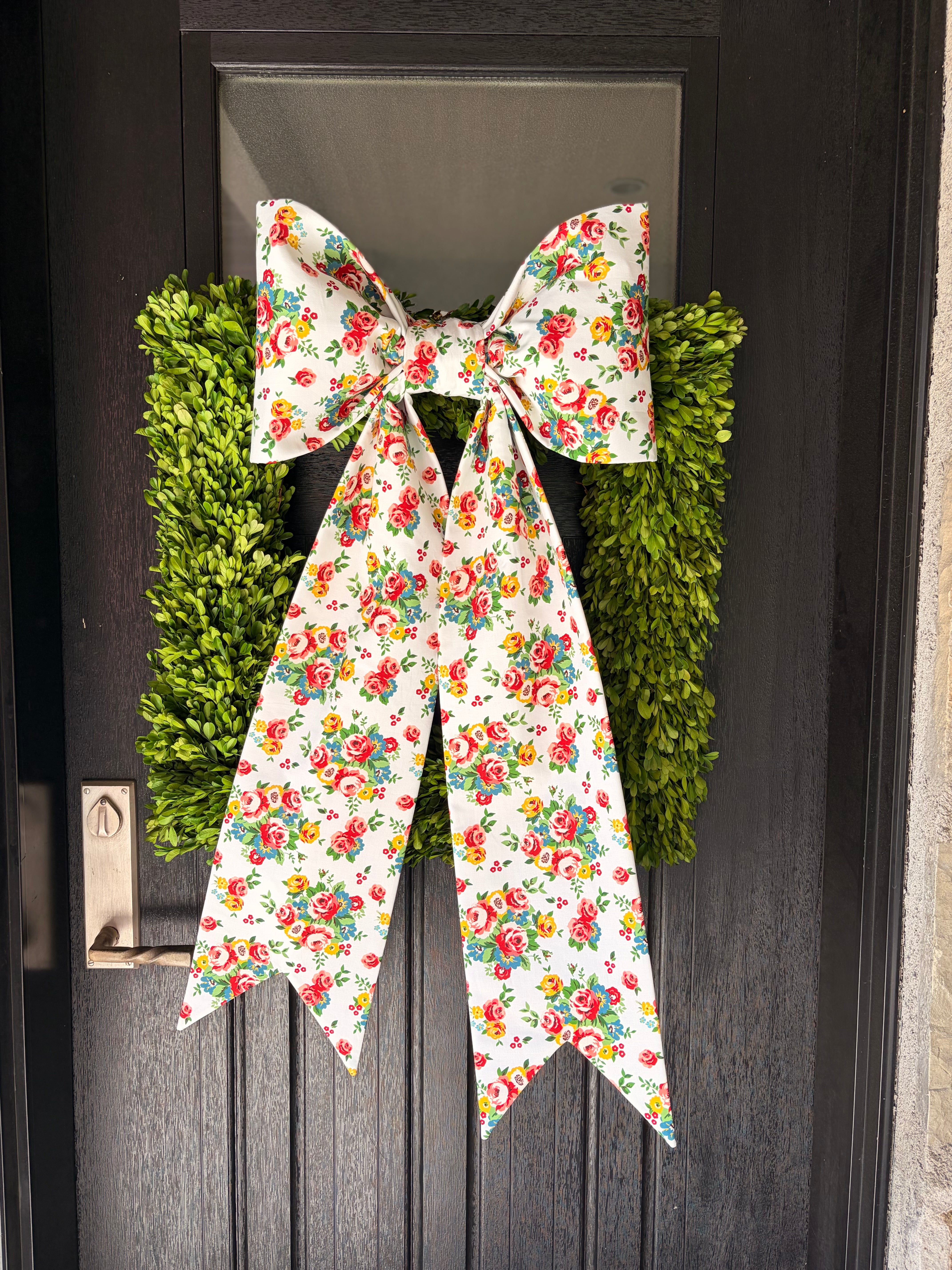 The Rose Garden Social Bow