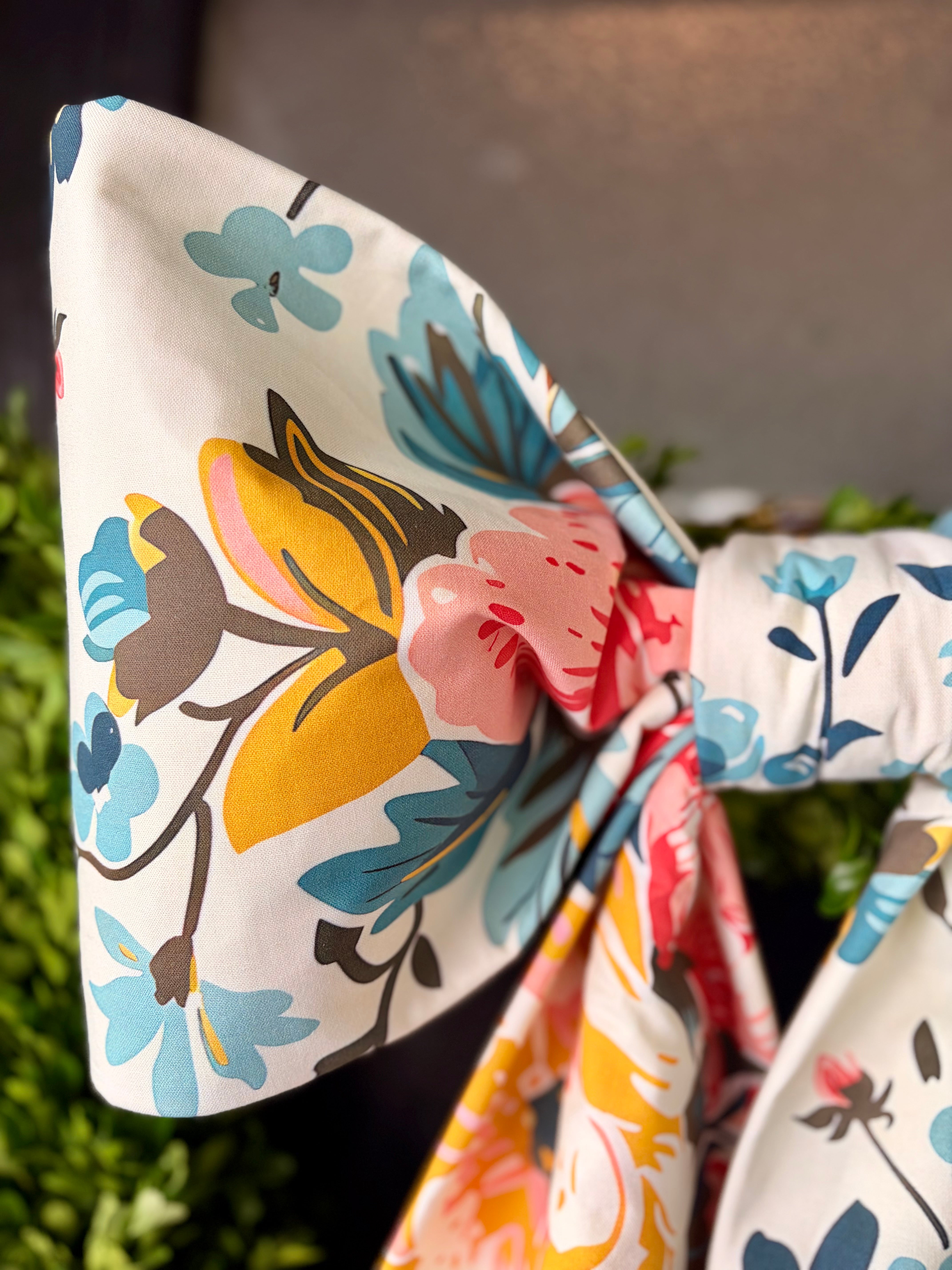 The Jardin en Couleurs Bow