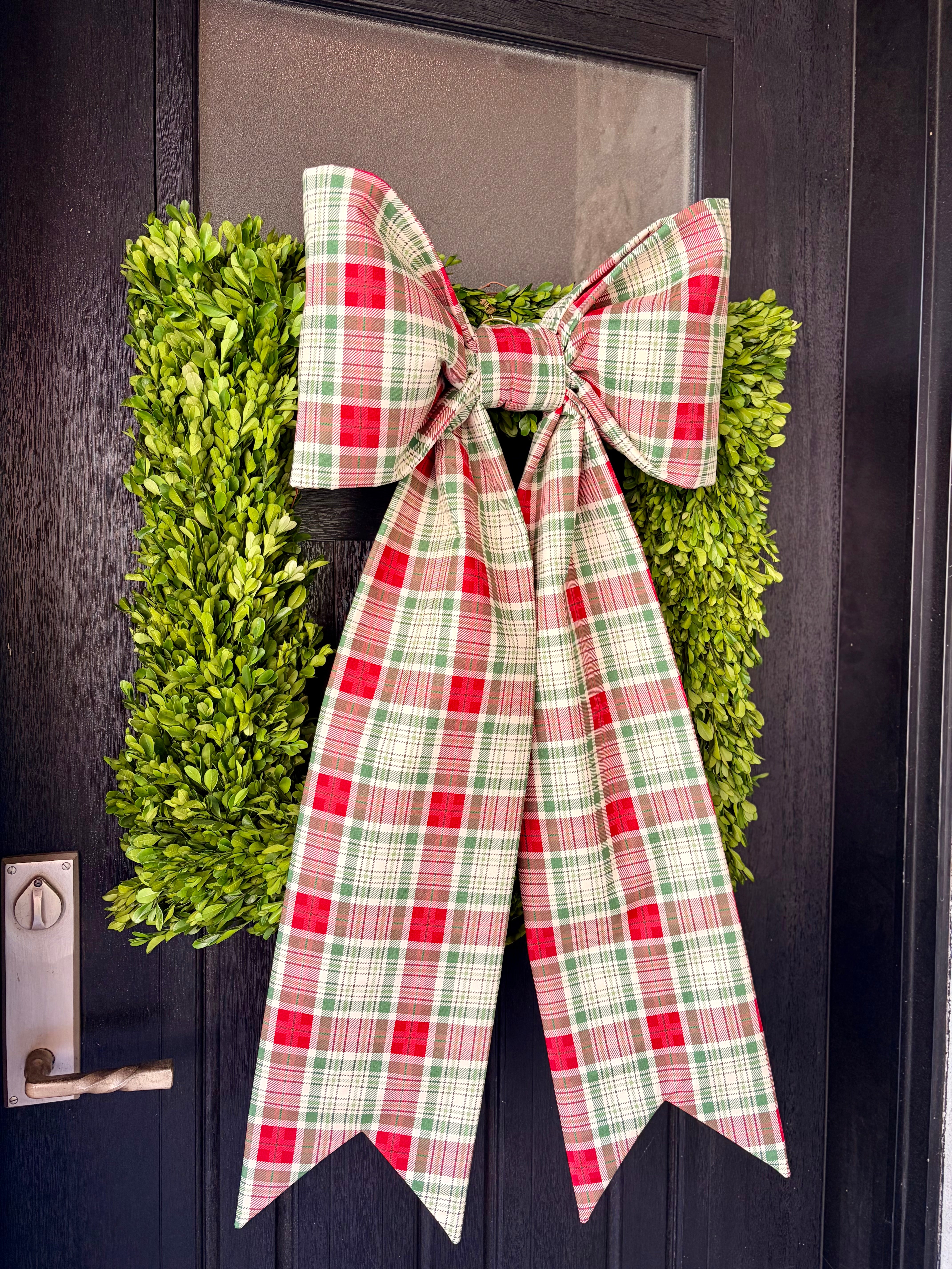 The Merry Manor Tartan Bow