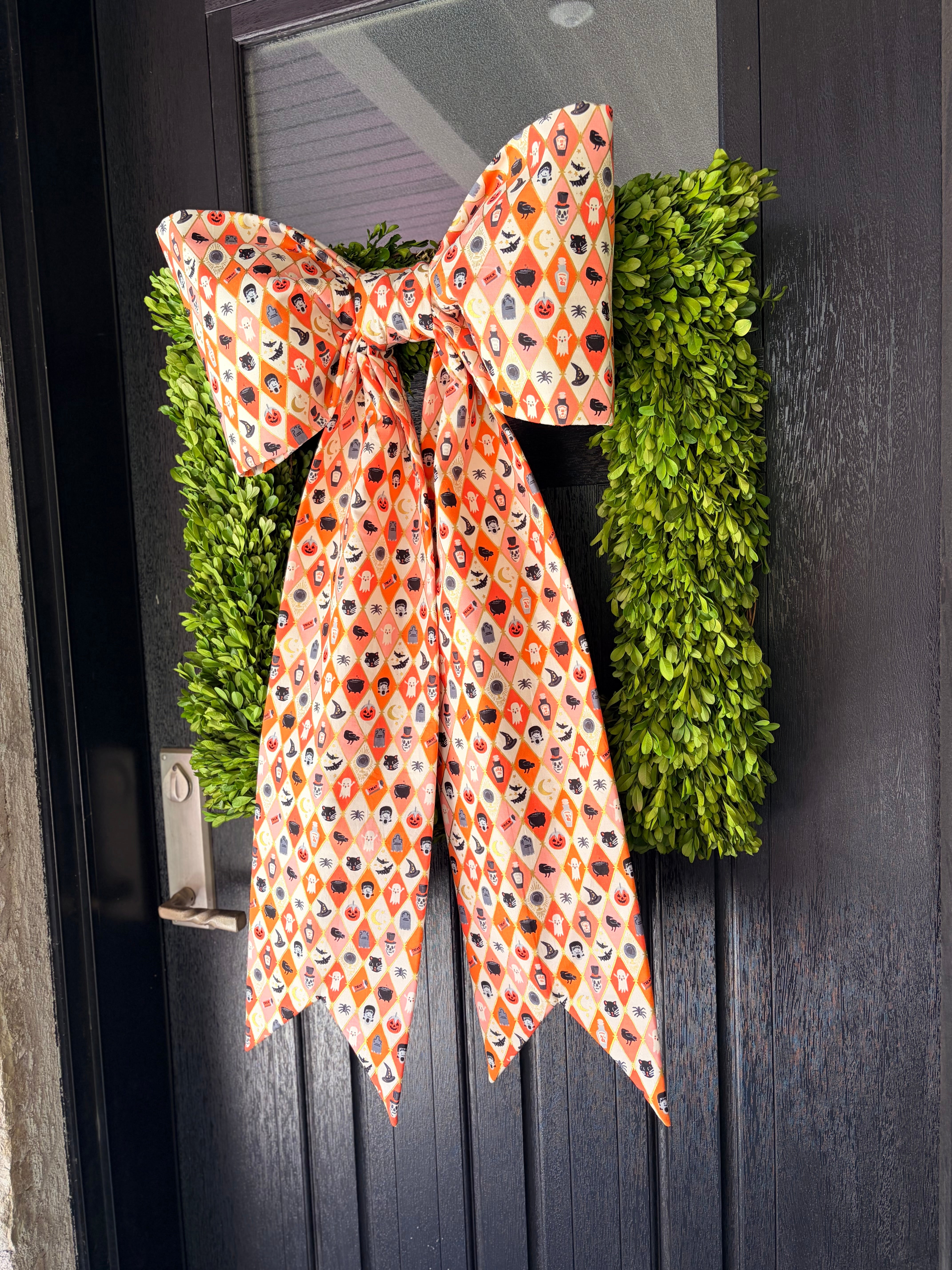 The Haunts of Harlequin Bow