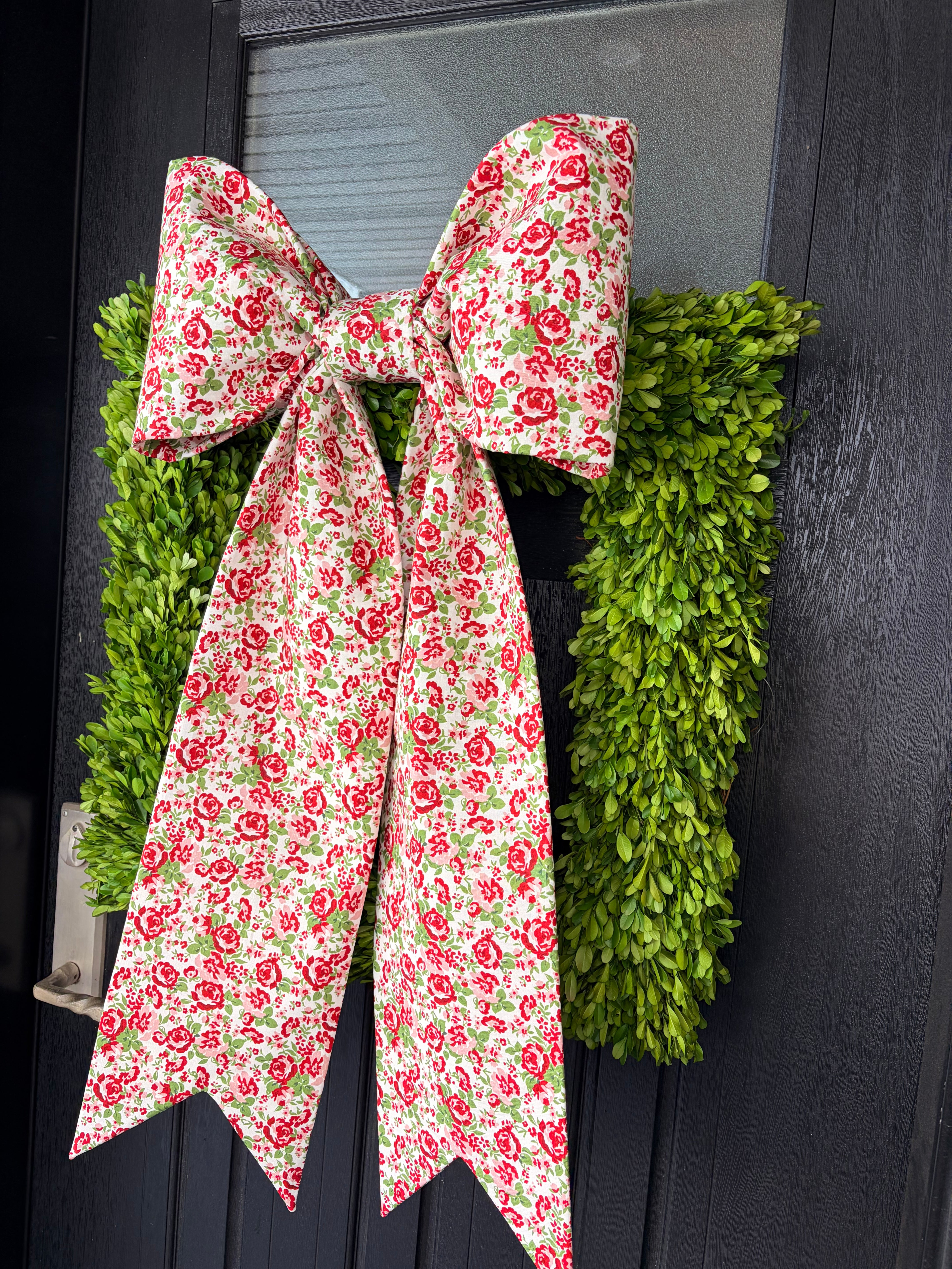 The English Cottage Rose Bow