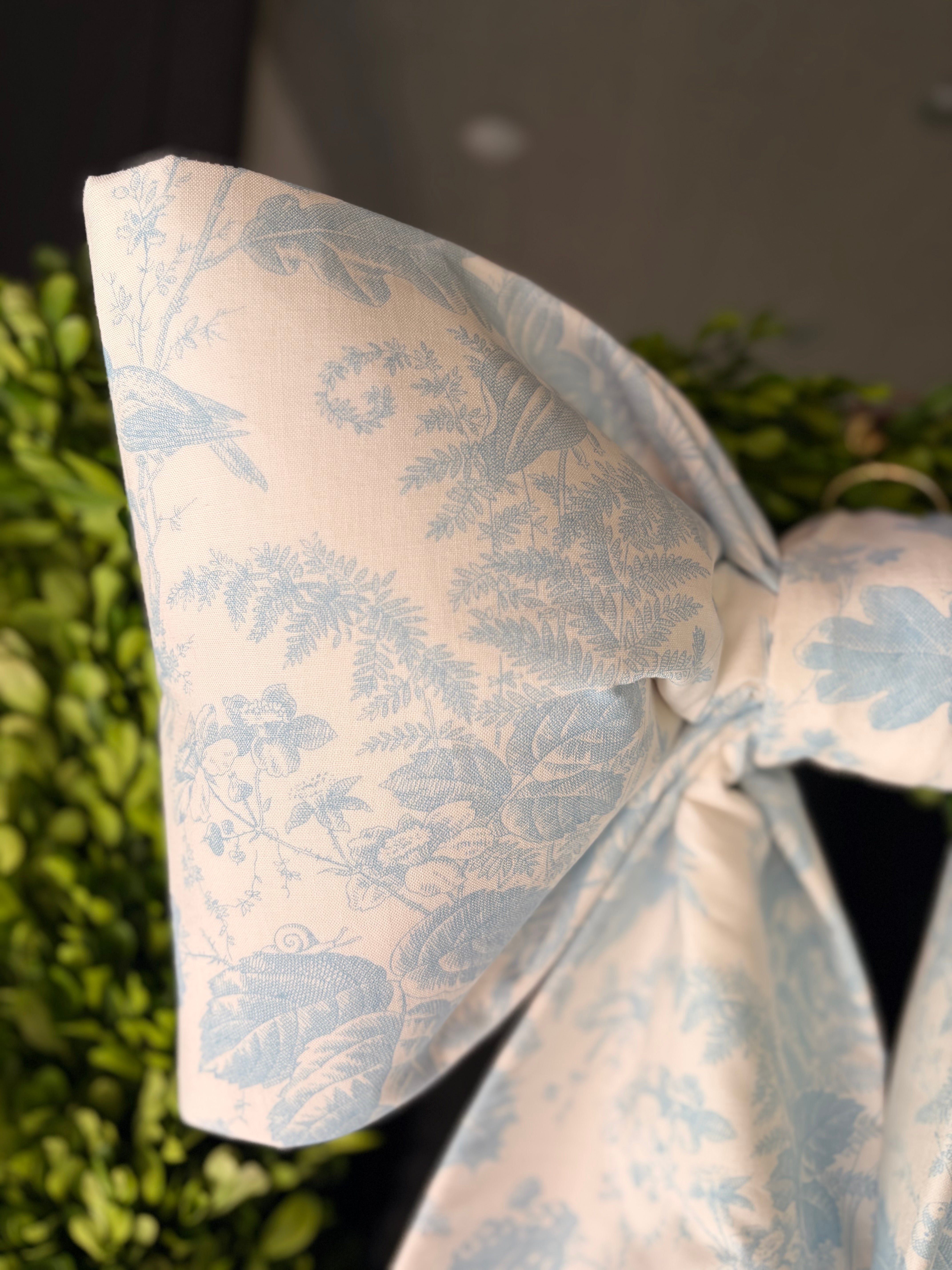 The Autumn Toile Bow