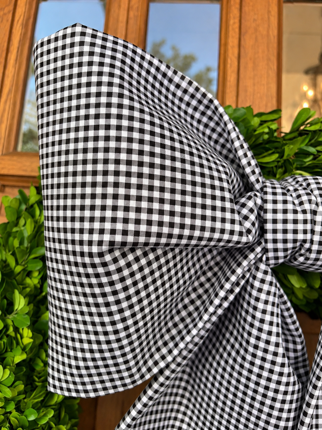 The Toujours Chic Bow