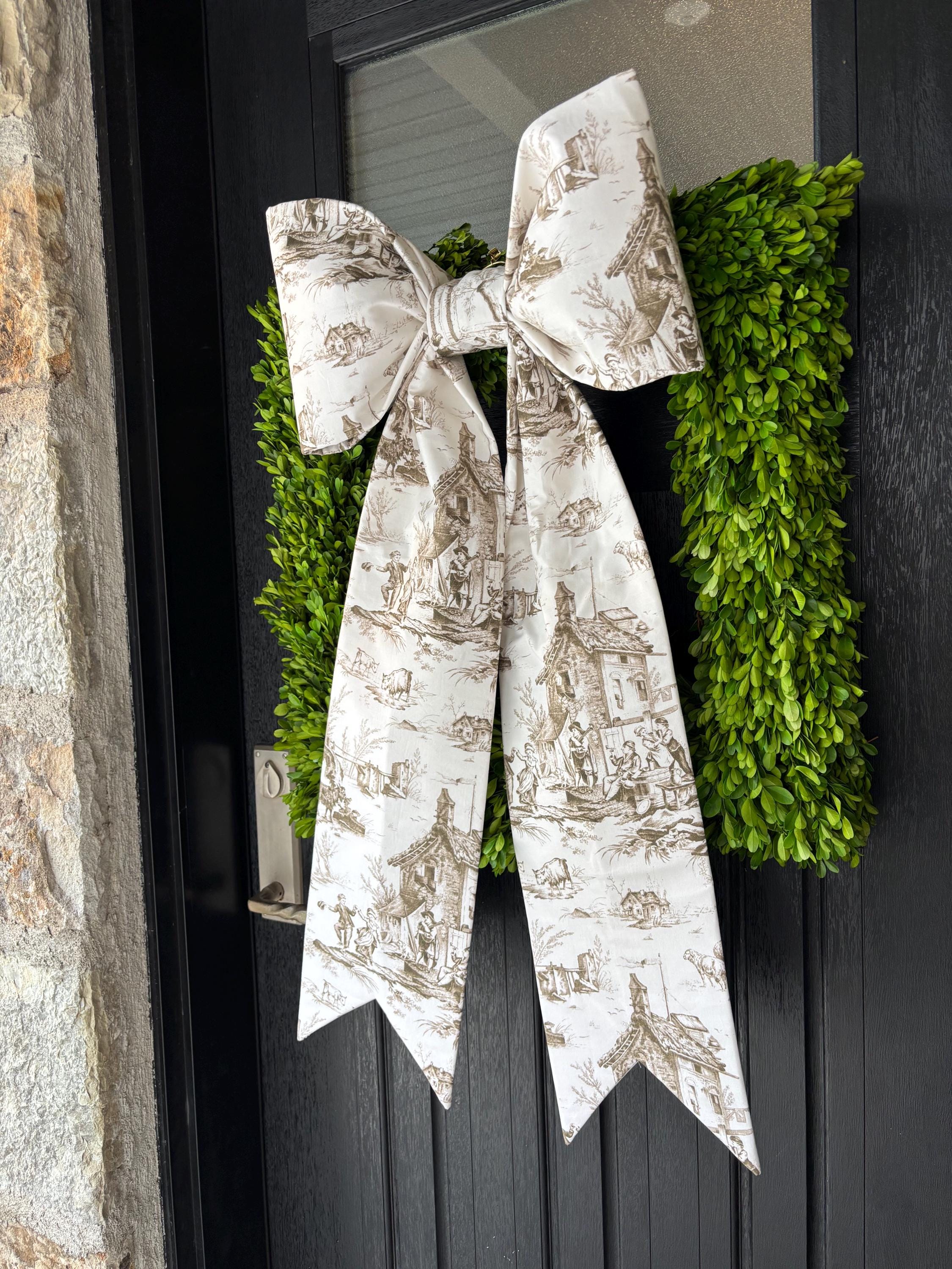 Château en Automne Toile Bow